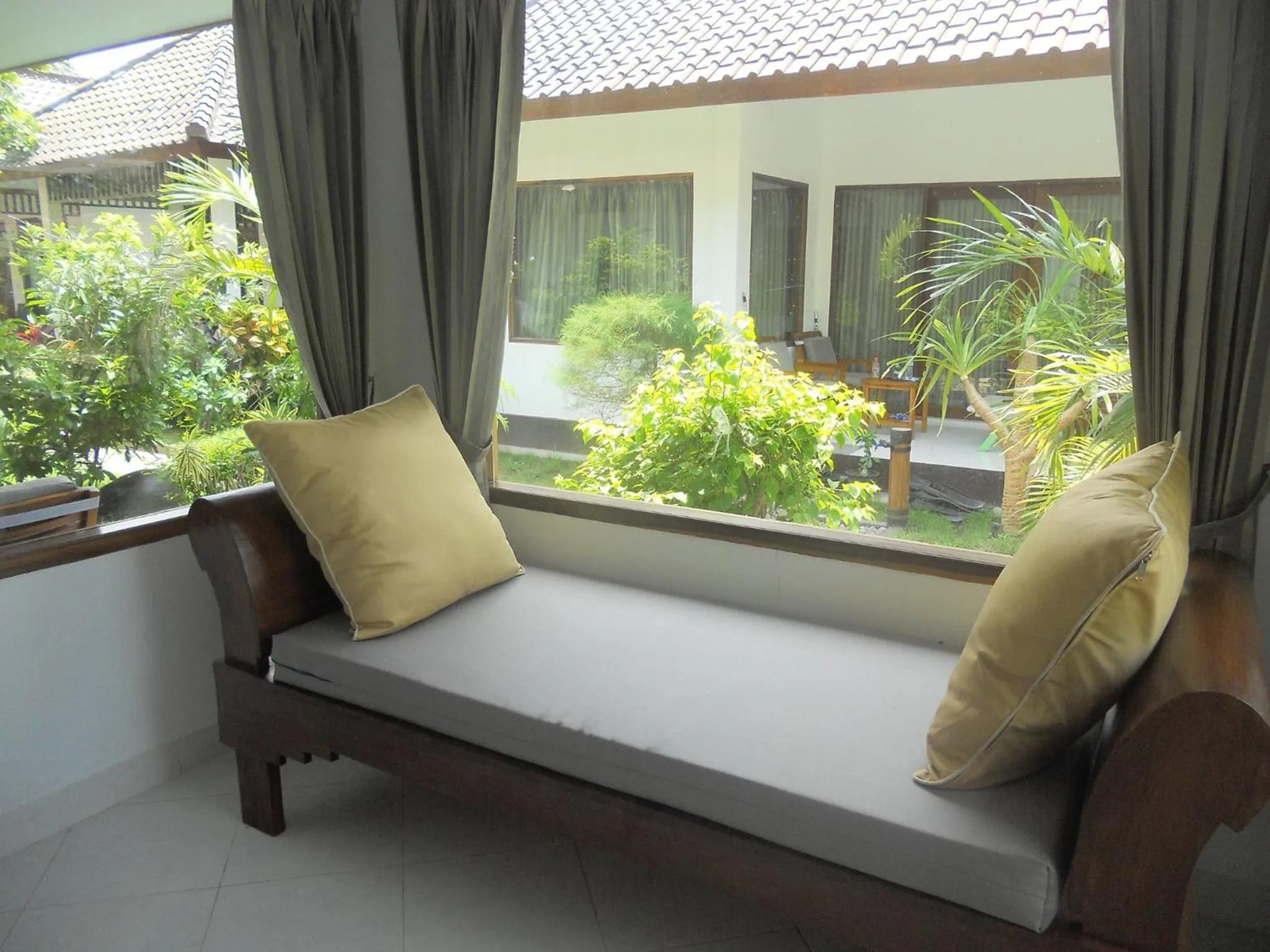 Seating area in Gili Smile Bungalow