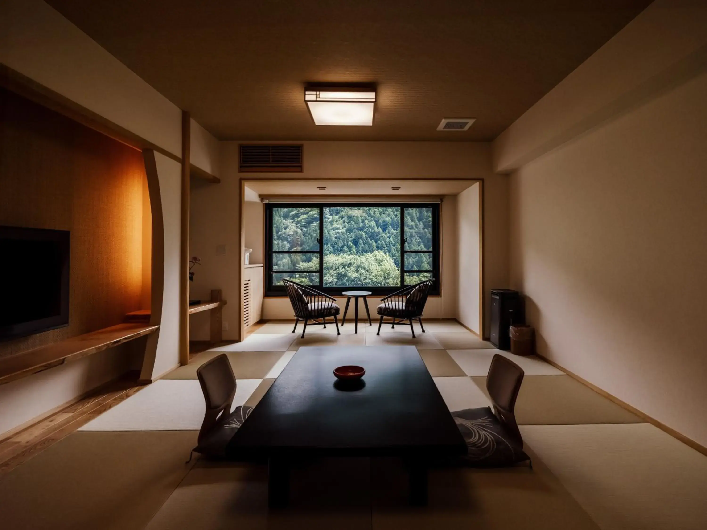 Japanese-Style Family Room (6 Adults) in Hotel Kazurabashi Japanese-Style Family Room (6 Adults) in Hotel Kazurabashi