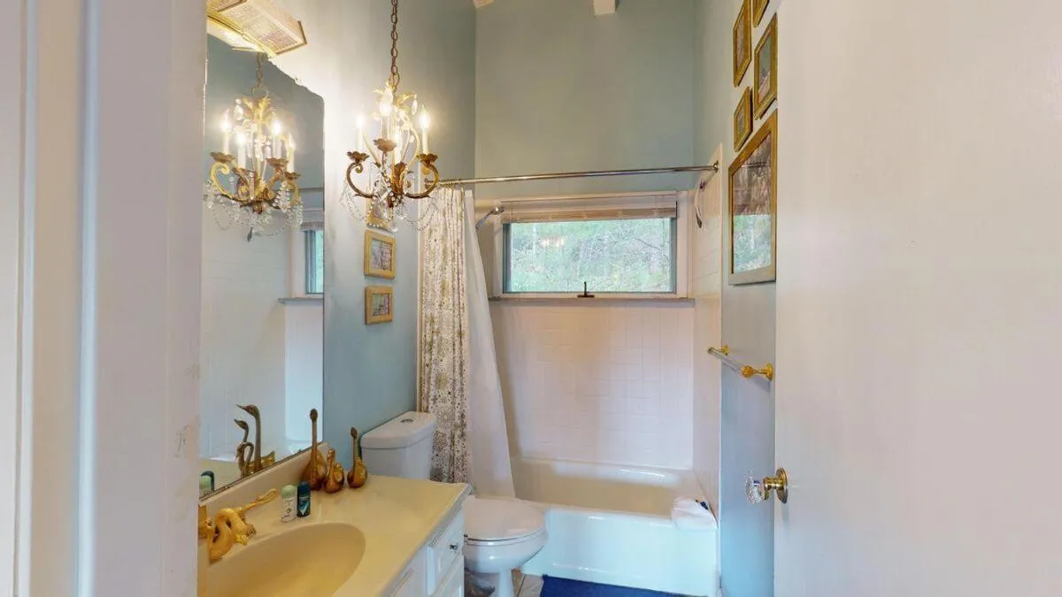 Silver Spring Chalet