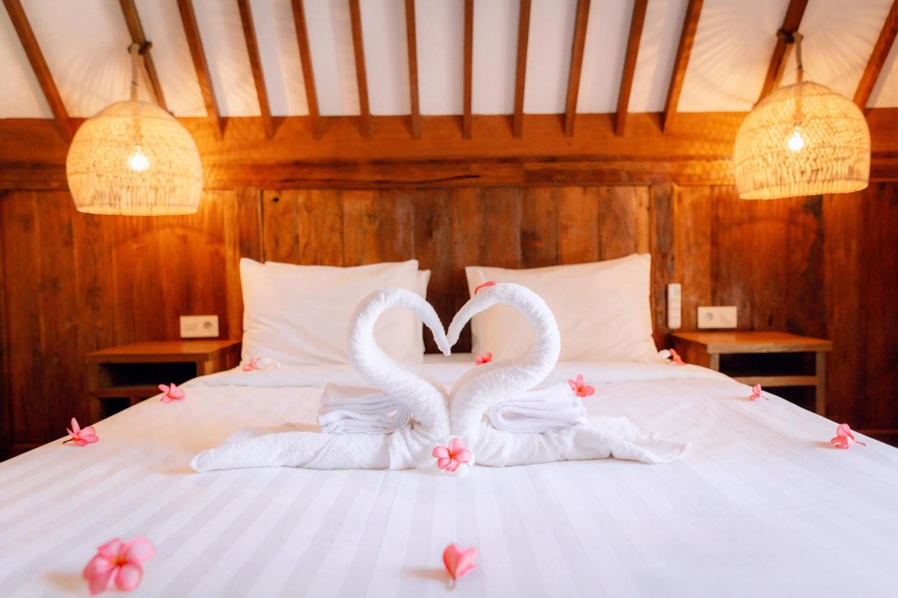 Bed in Island View Bar & Bungalow