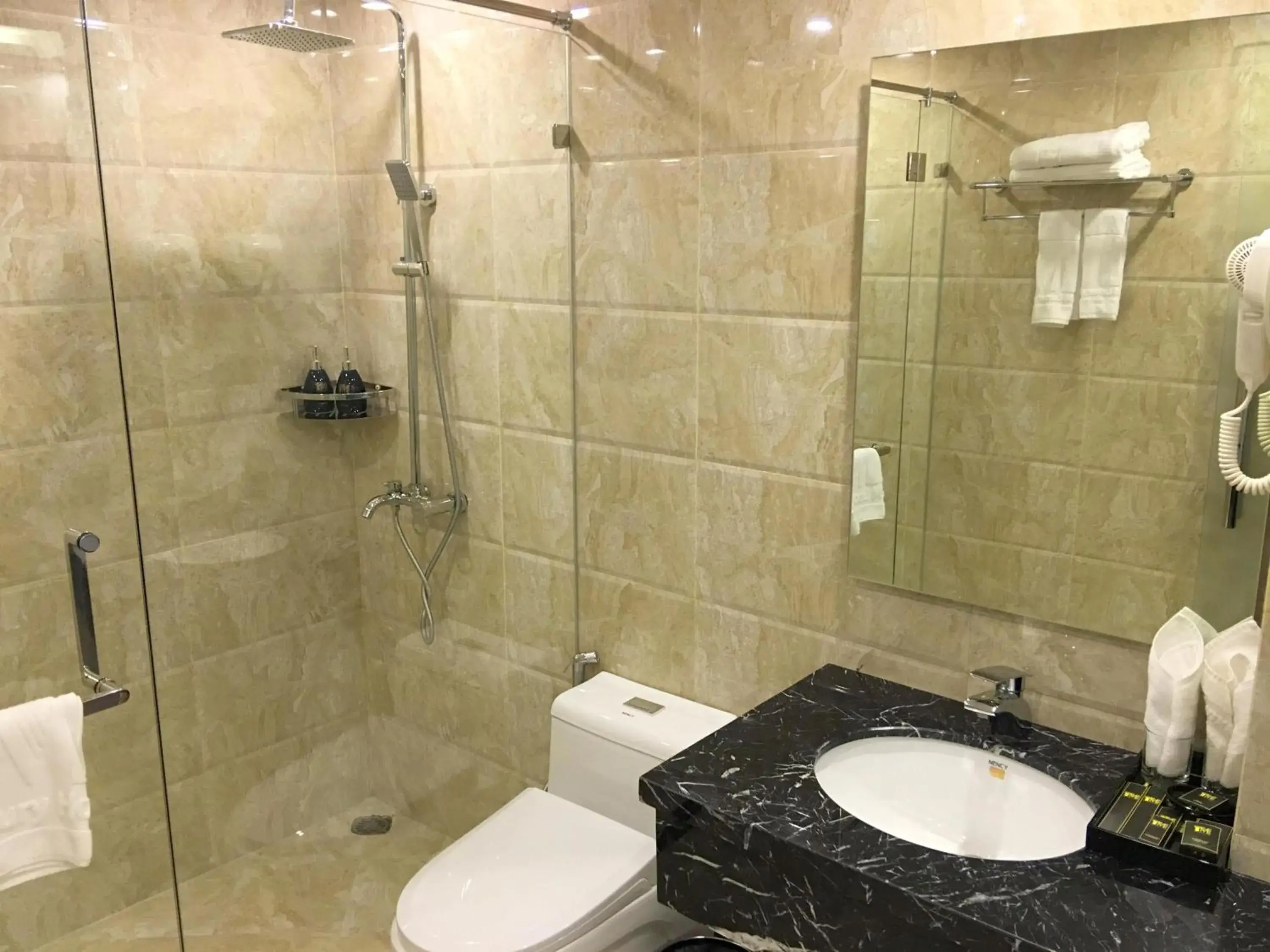 Bathroom in T&M Luxury Hotel Hanoi Bathroom in T&M Luxury Hotel Hanoi