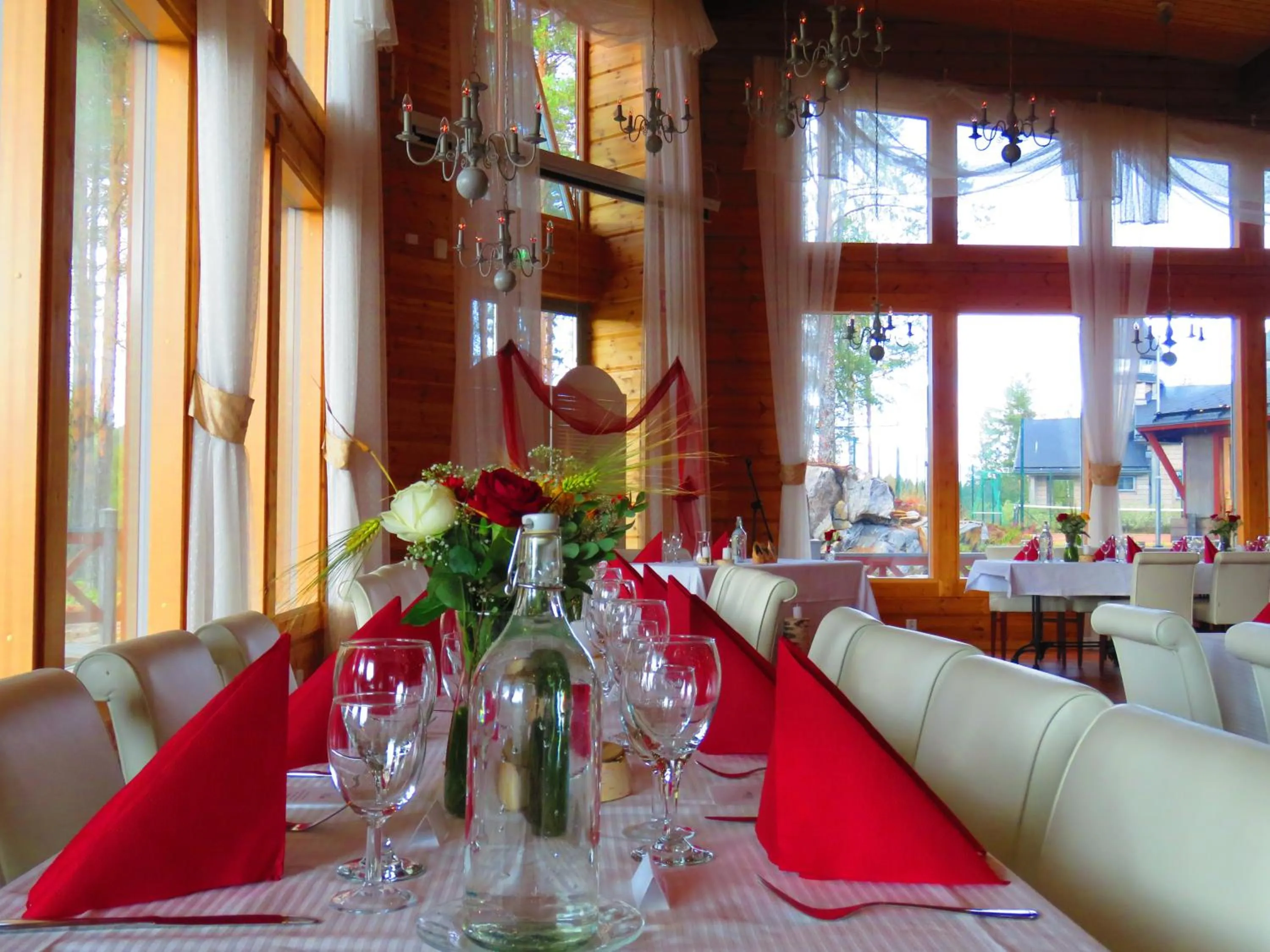 Banquet/Function facilities in Holiday Village Tahko-Tours