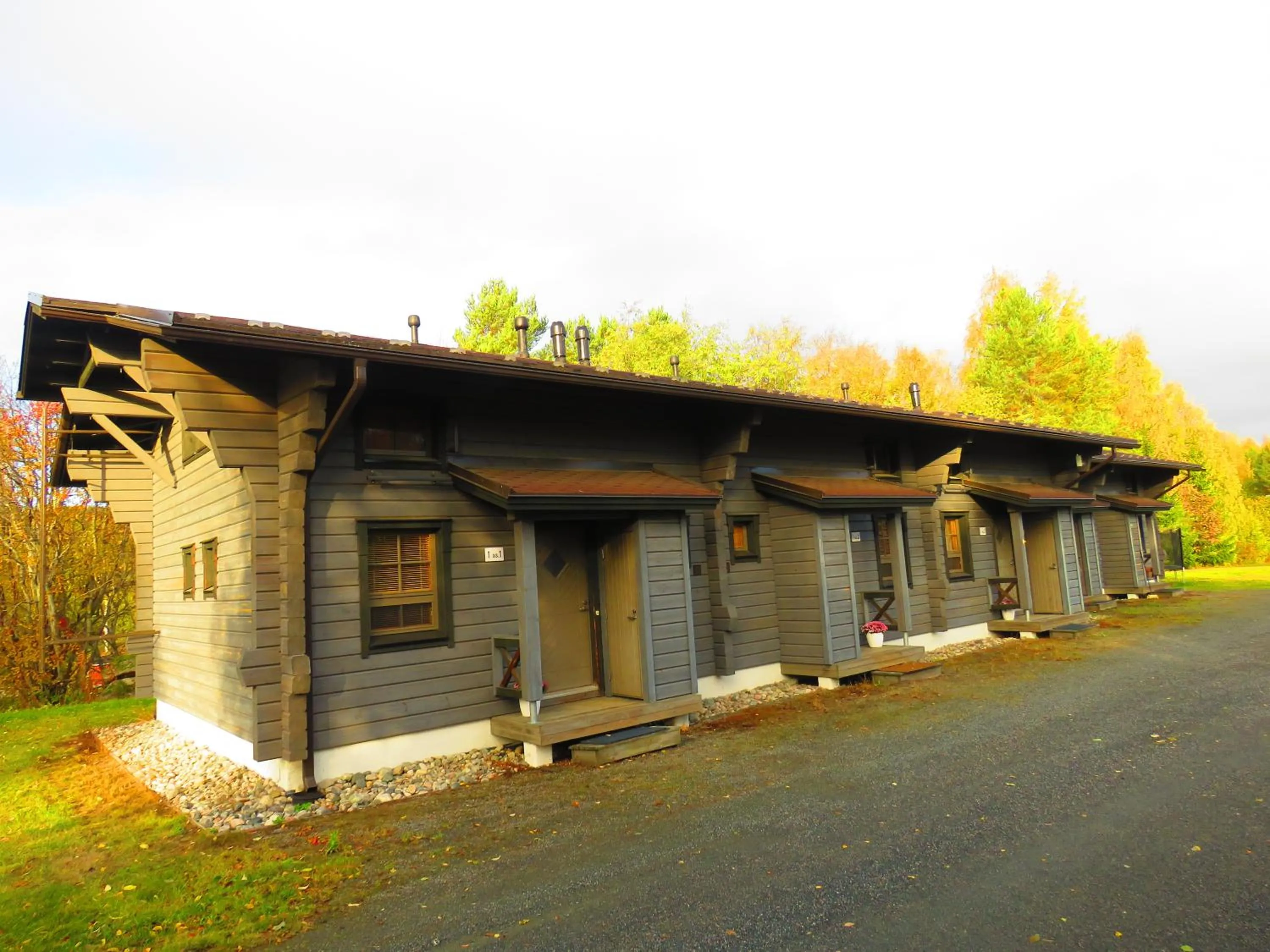 Property building in Holiday Village Tahko-Tours