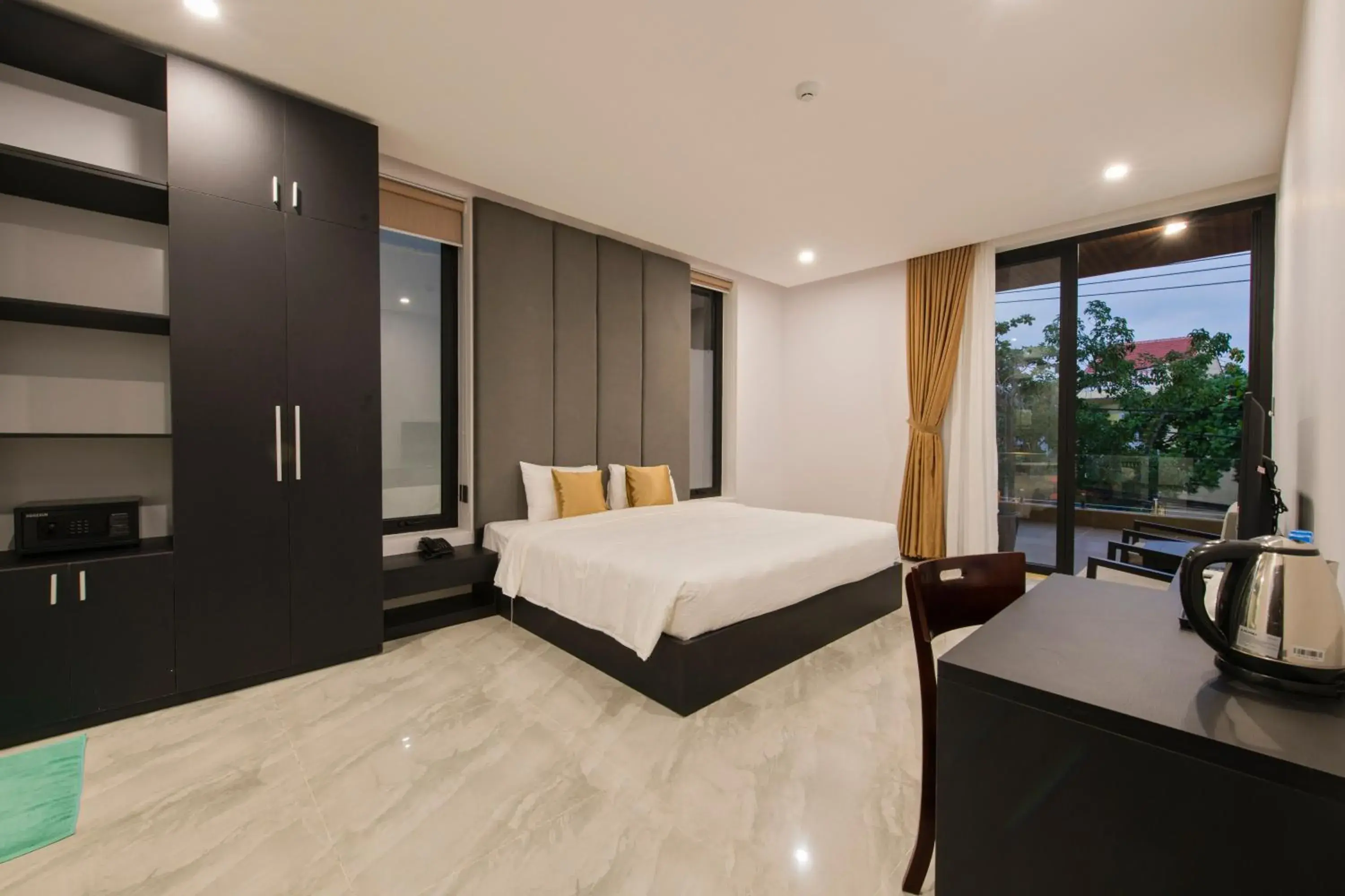 Deluxe Double Room with Balcony - single occupancy in Khong Cam Garden Villas Deluxe Double Room with Balcony - single occupancy in Khong Cam Garden Villas