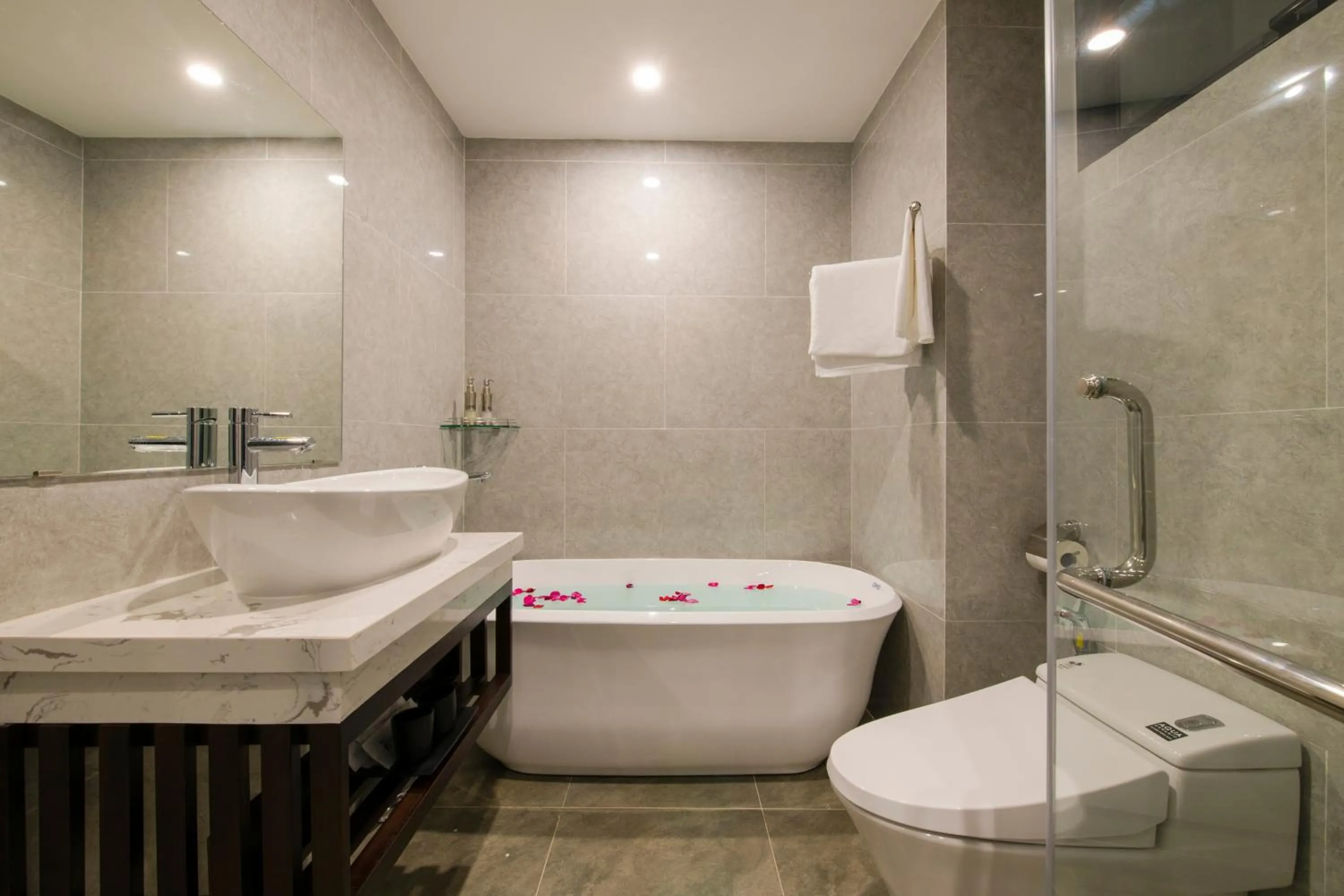 Shower in Khong Cam Garden Villas