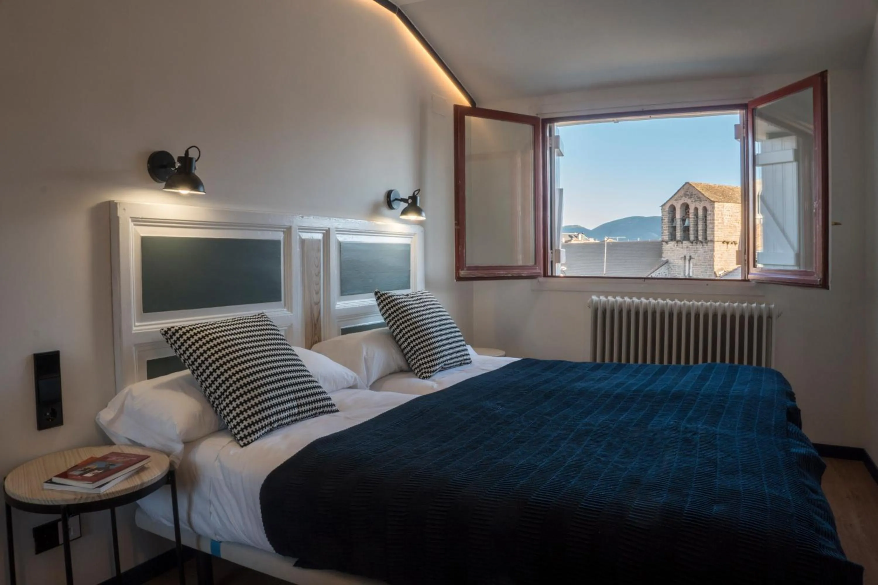 Bed in Hotel Alda Jolio Jaca