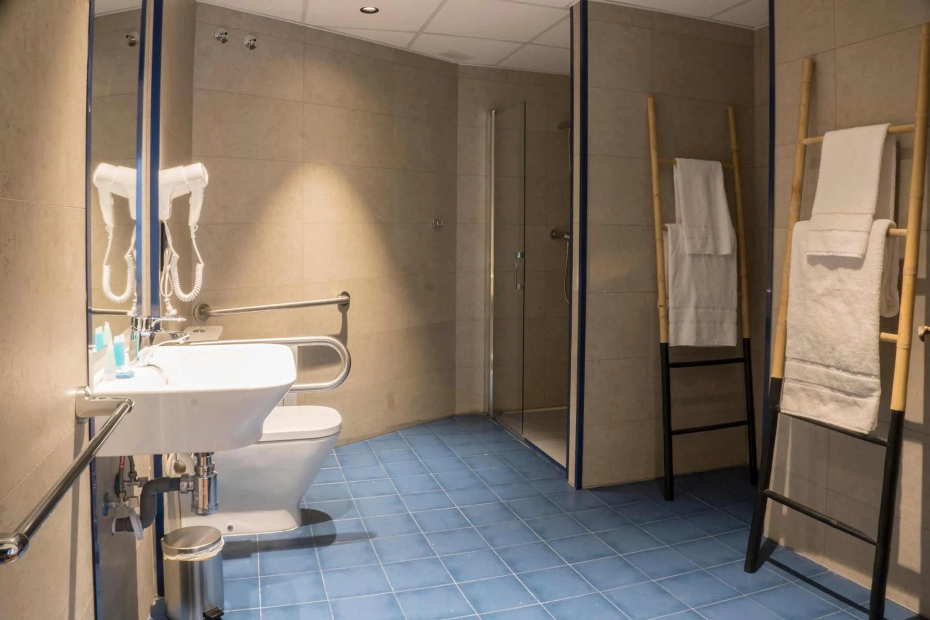 Bathroom in Hotel Alda Jolio Jaca