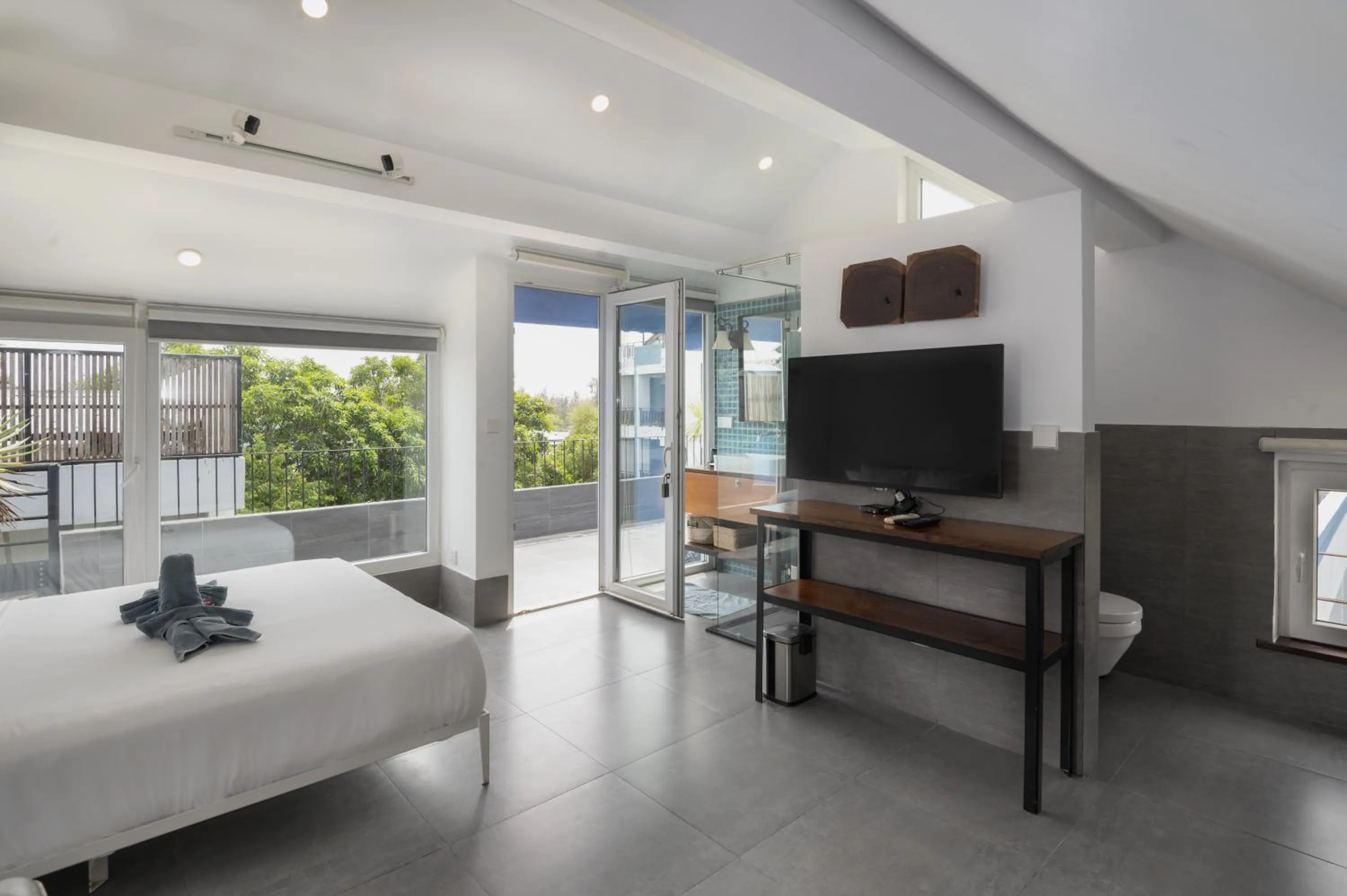 Bed in An Bang beach Chay Villas