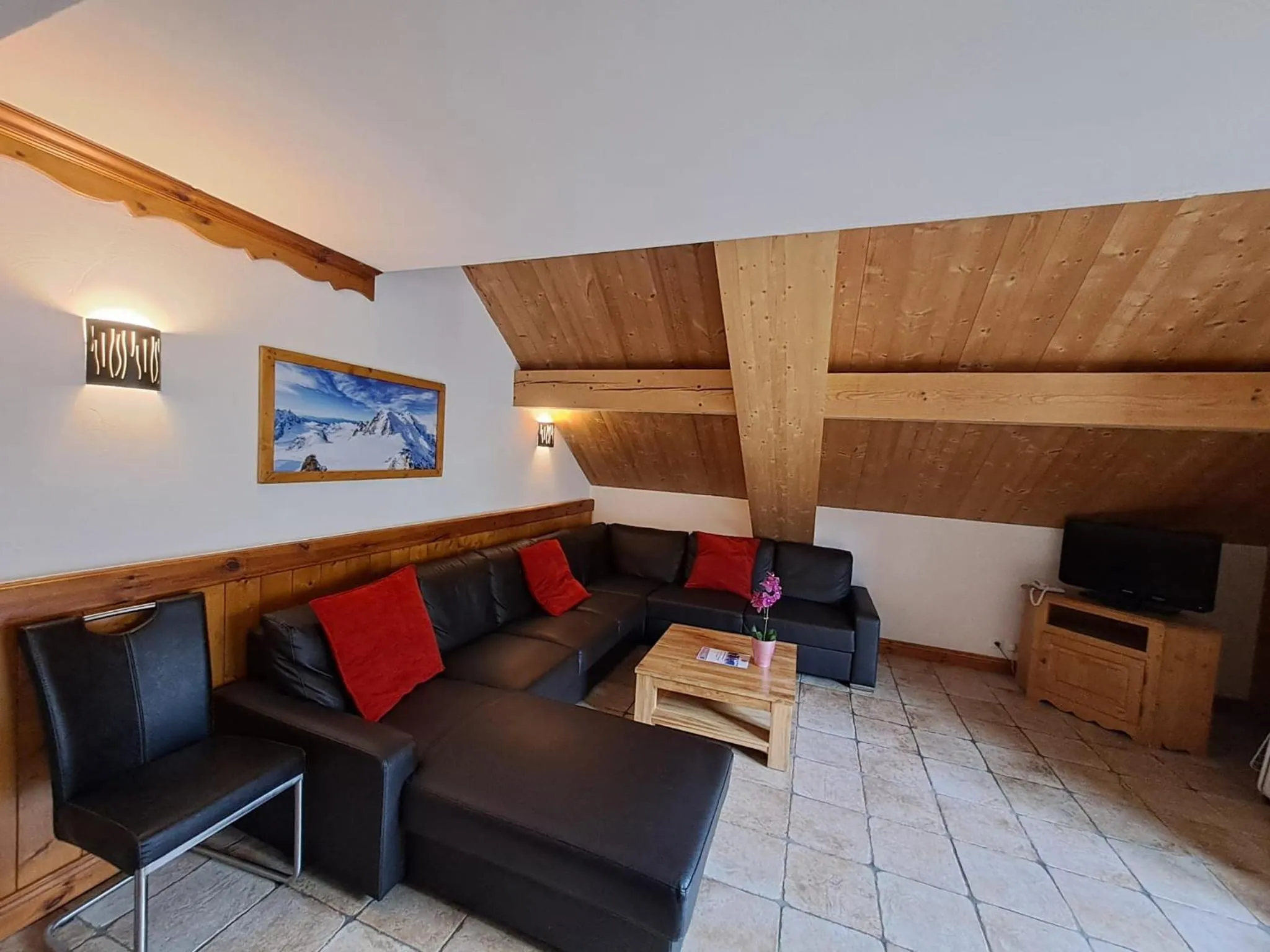 Living room in Chalet des Neiges Oz en Oisans