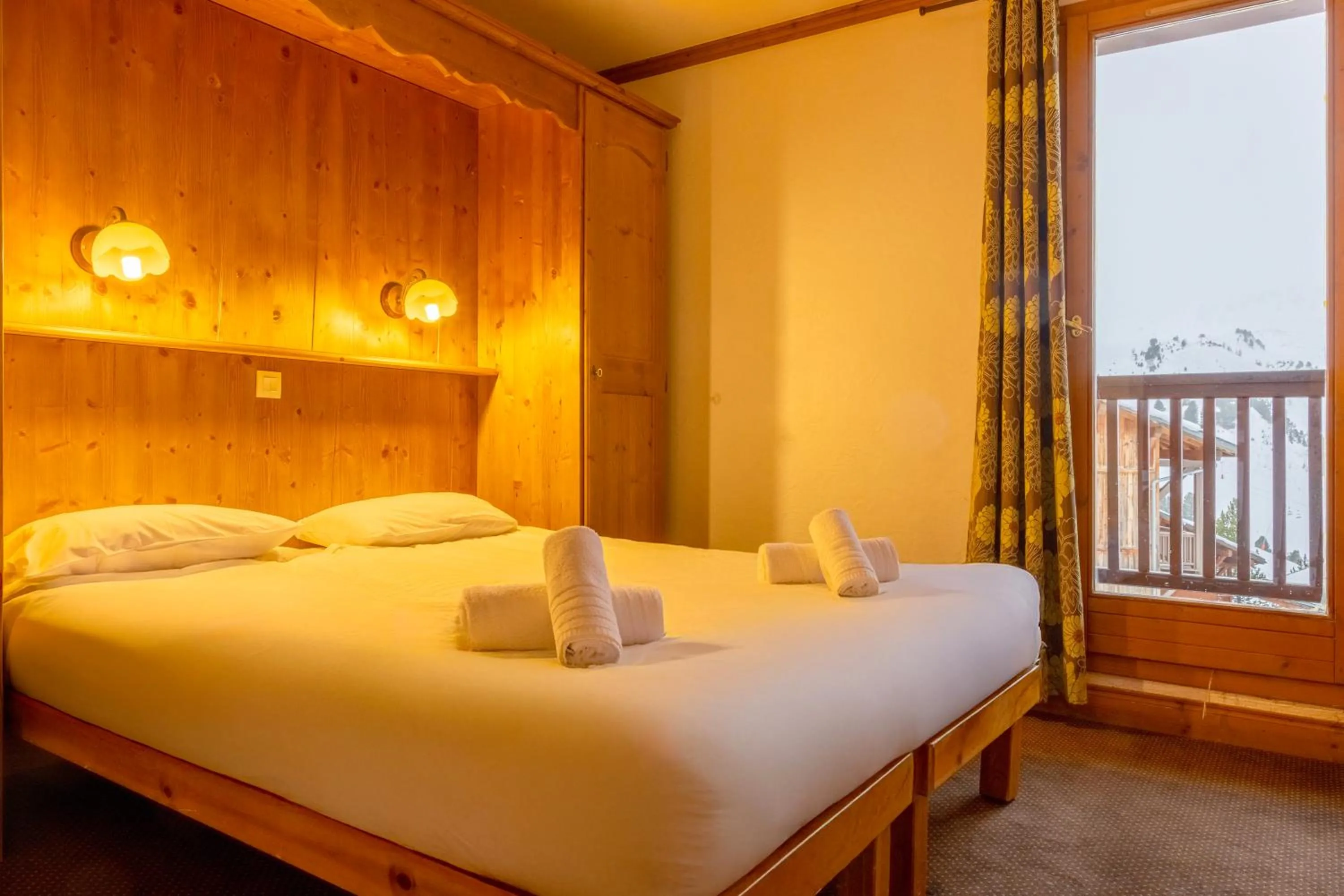 Bed in Résidence Les Arolles by Les Etincelles