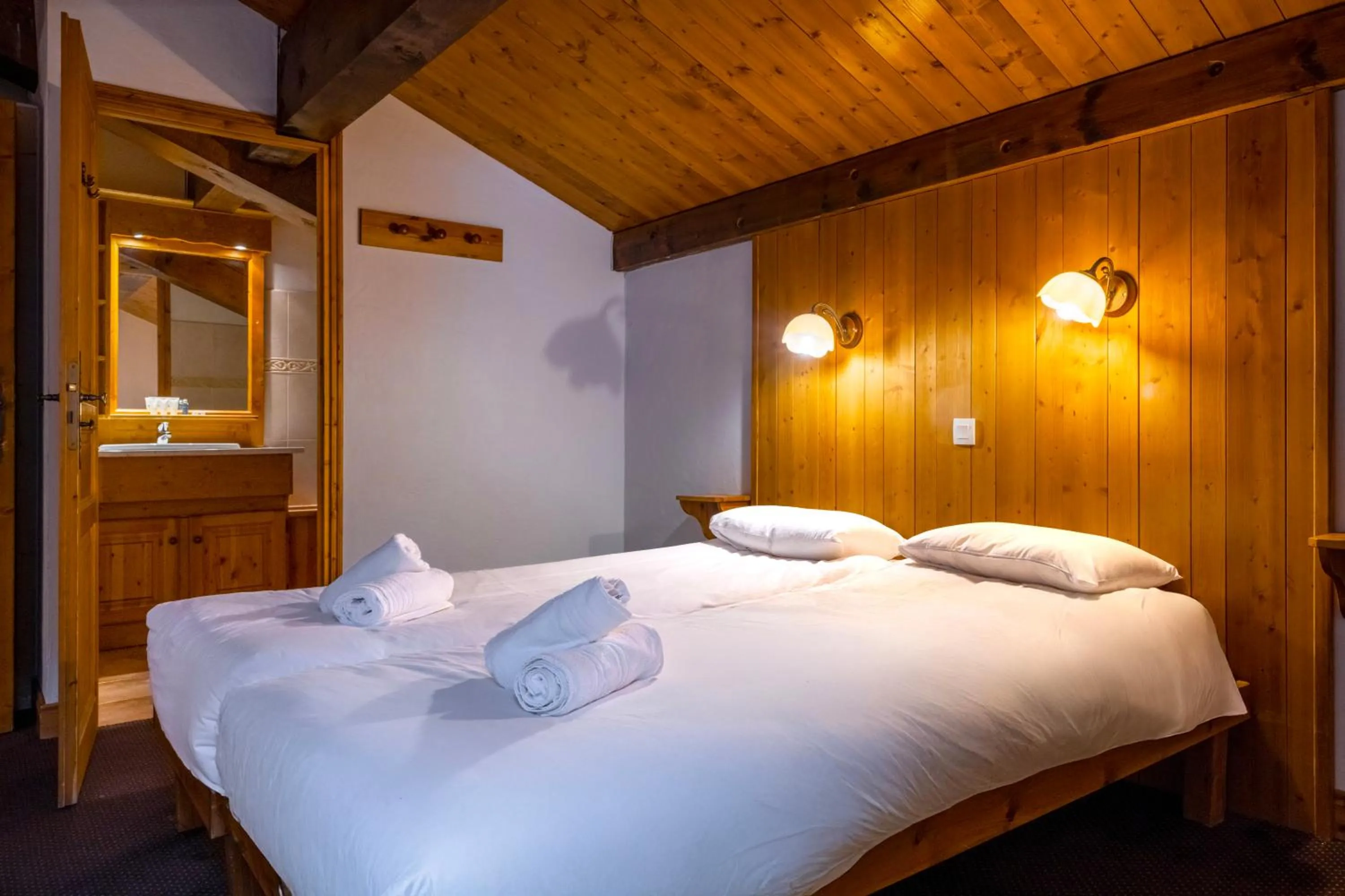 Bed in Résidence Les Arolles by Les Etincelles
