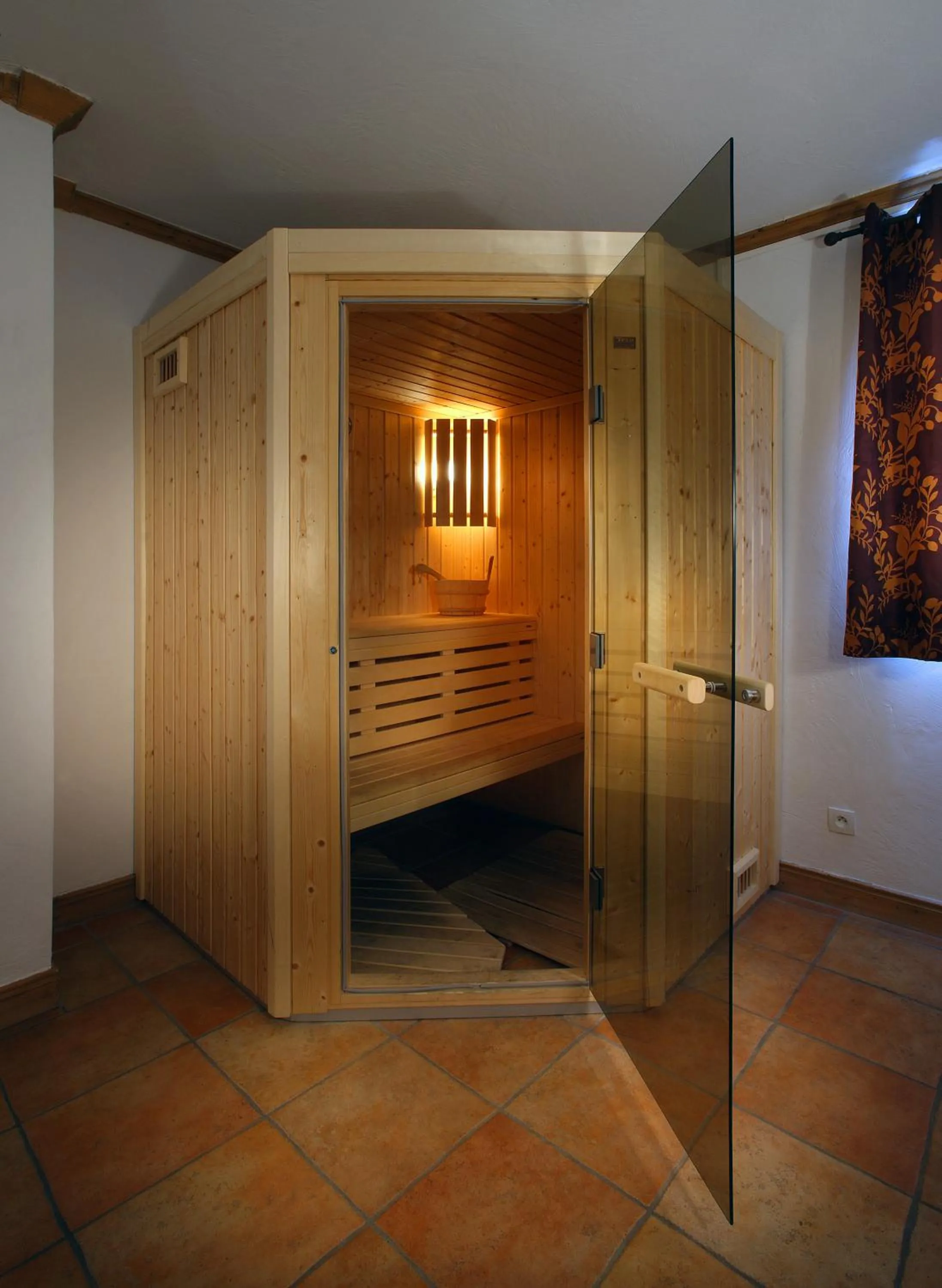 Sauna in Résidence Les Arolles by Les Etincelles