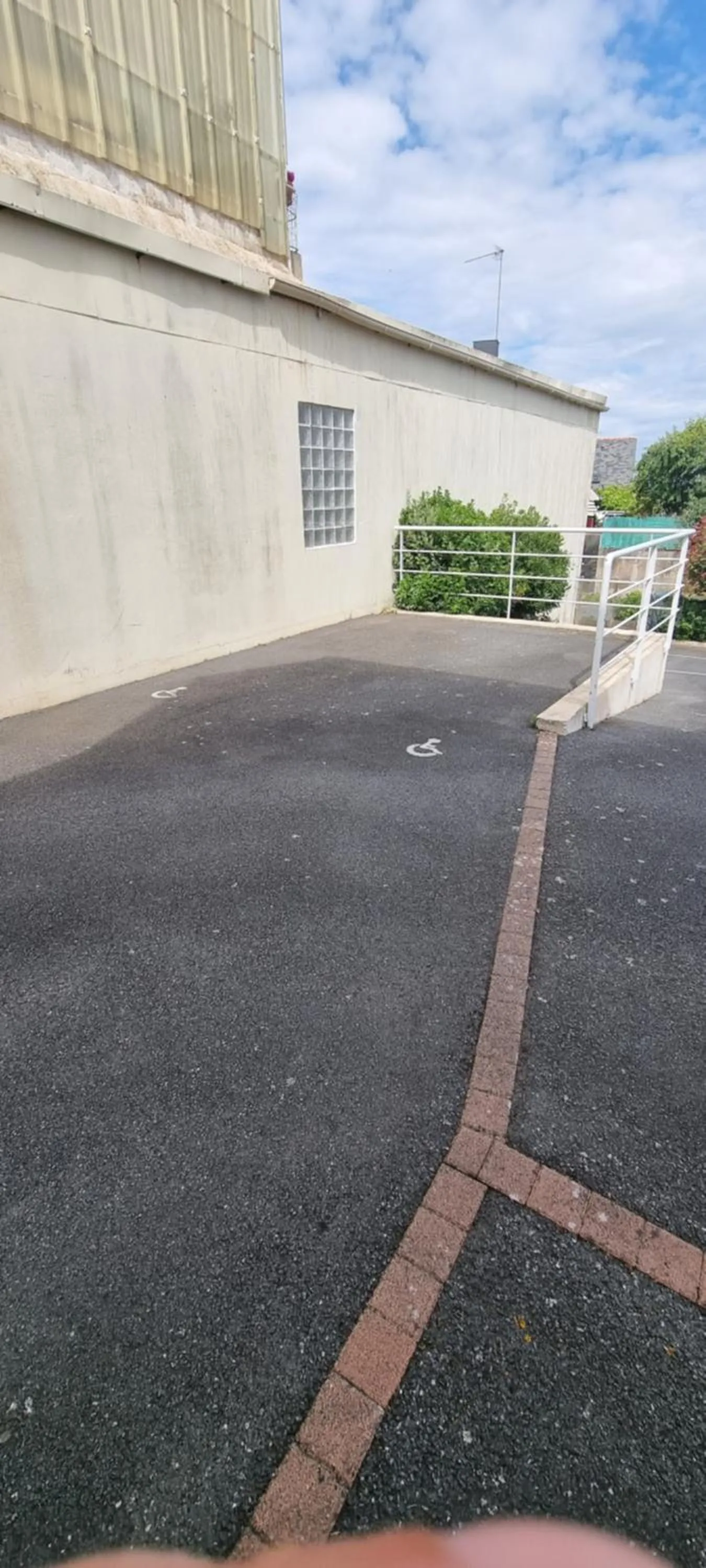 Parking in Hotel le Bellevue