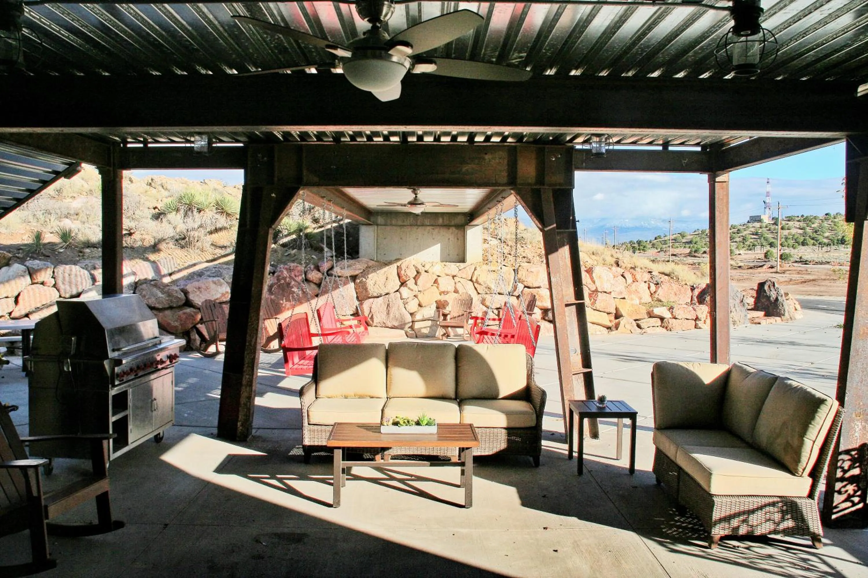 Property building in Iron Springs Luxury Lodge & Spa