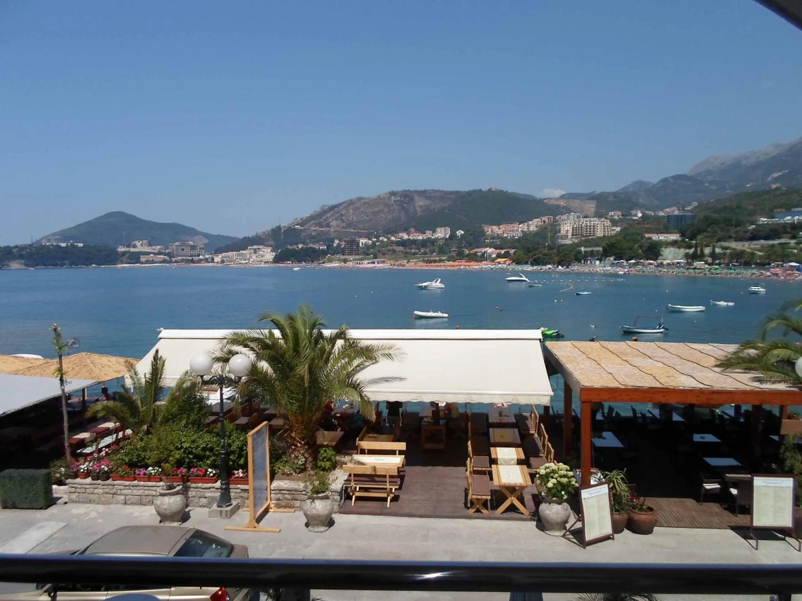 Restaurant/places to eat in Apartments Stević - Monaco
