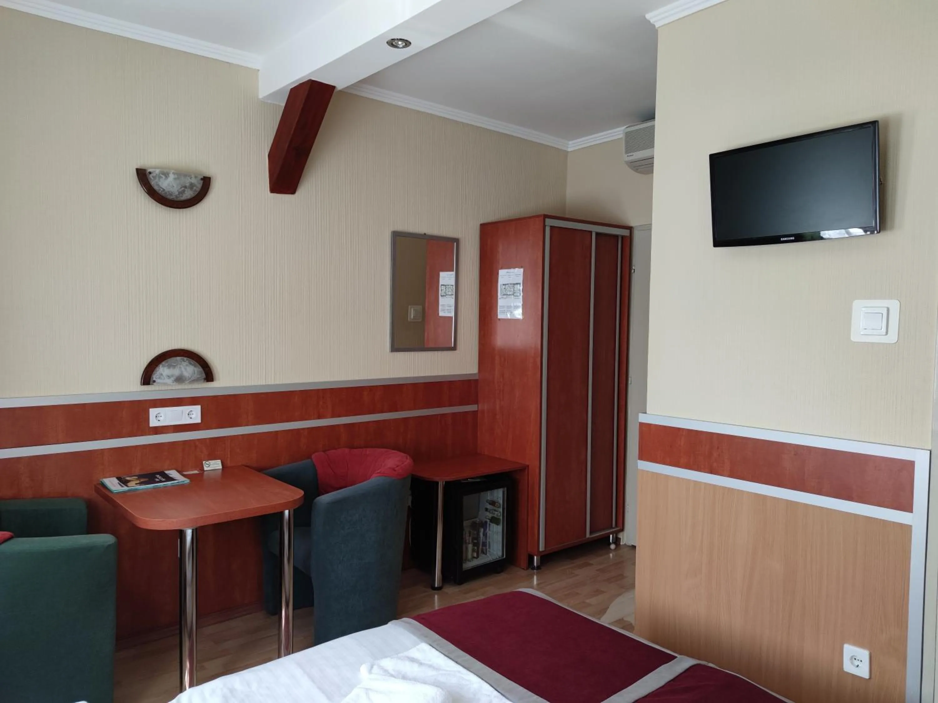 Standard Double Room in Fortuna Hotel