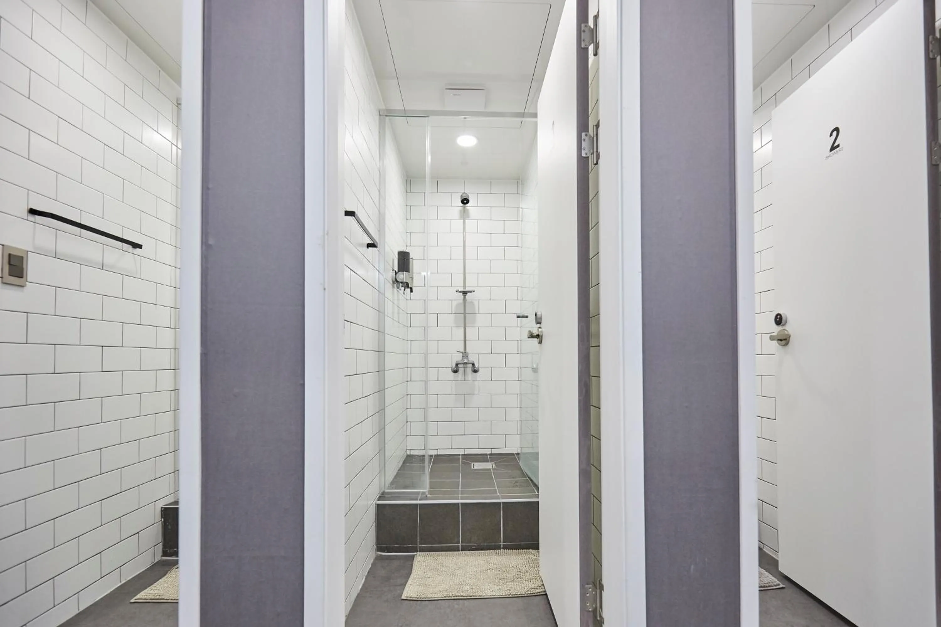 Shower in THE CAPSULE Myeongdong