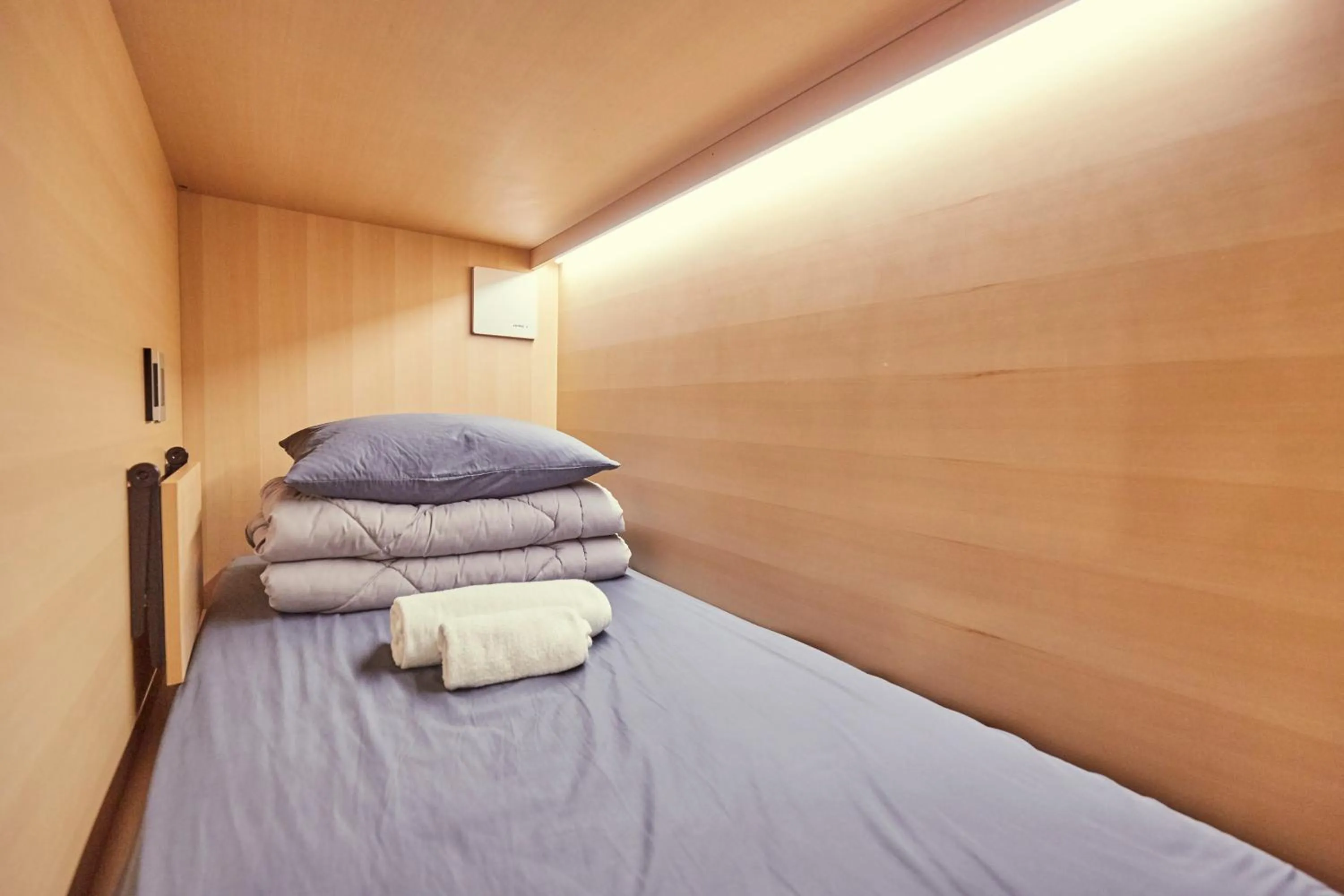 bunk bed, Bed in THE CAPSULE Myeongdong