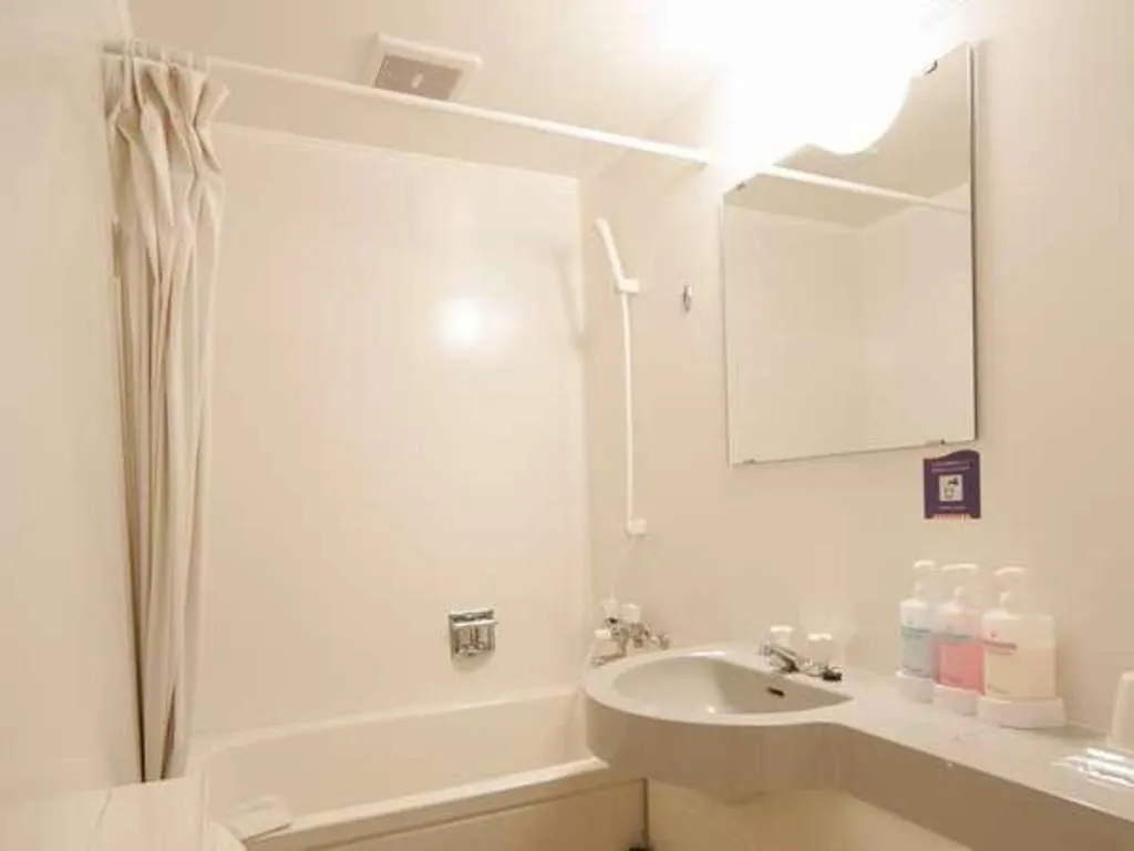 Bathroom in Hotel 1-2-3 Takasaki
