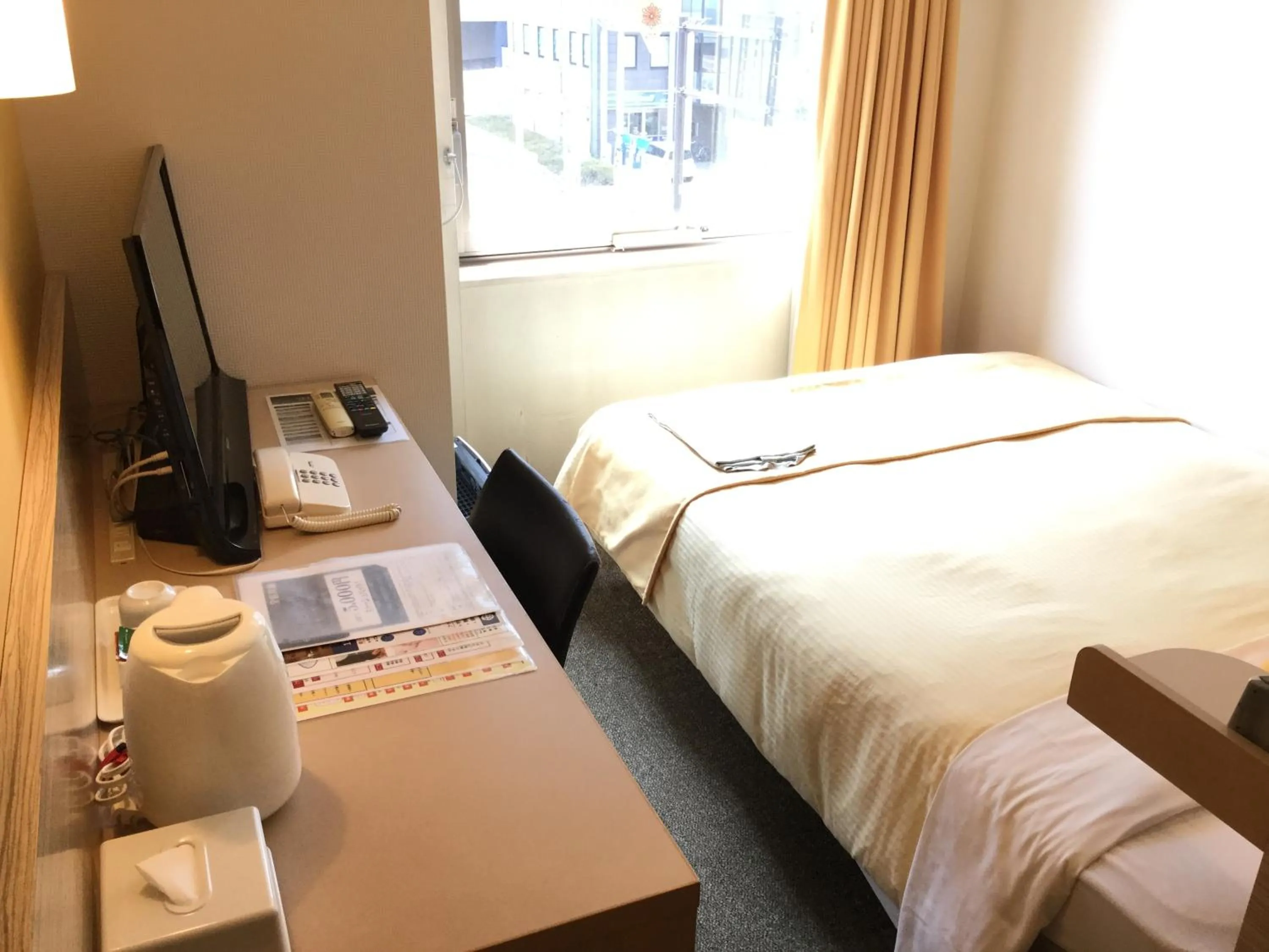 Photo of the whole room, Bed in Hotel 1-2-3 Takasaki