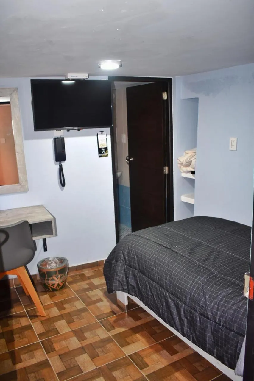 Photo of the whole room, Bed in Hotel Corazón Mexicano