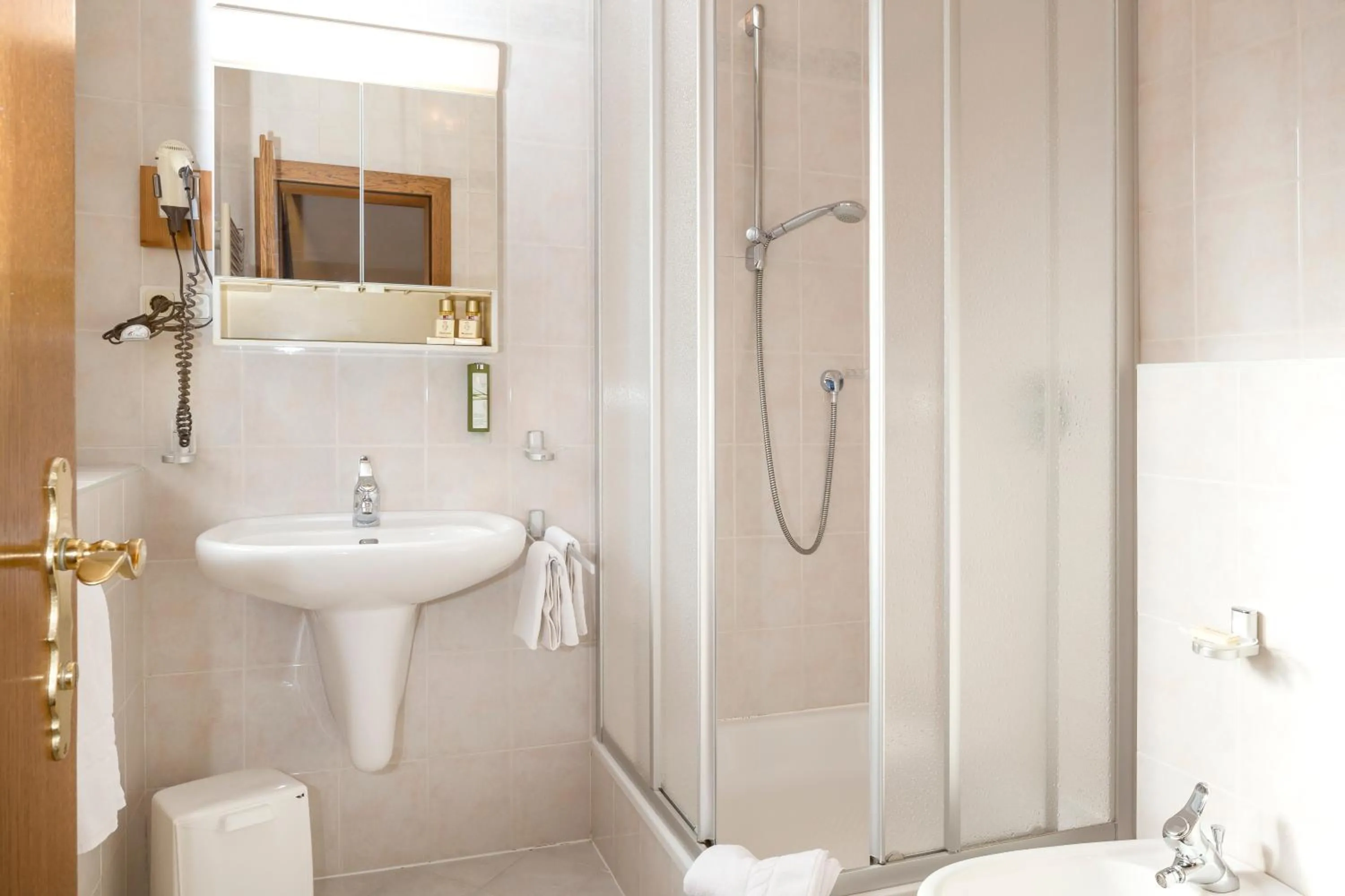 Bathroom in Hotel Der Tharerwirt