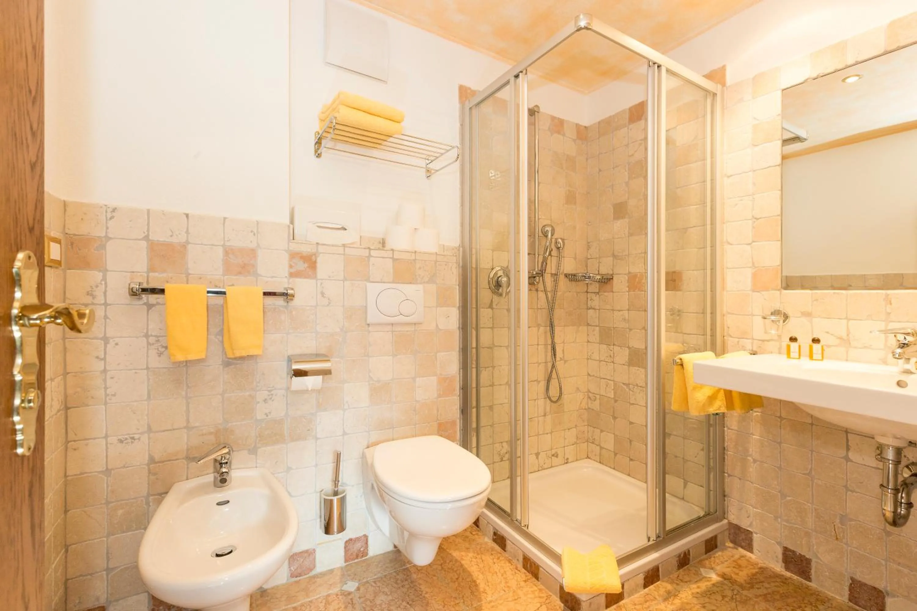 Bathroom in Hotel Der Tharerwirt
