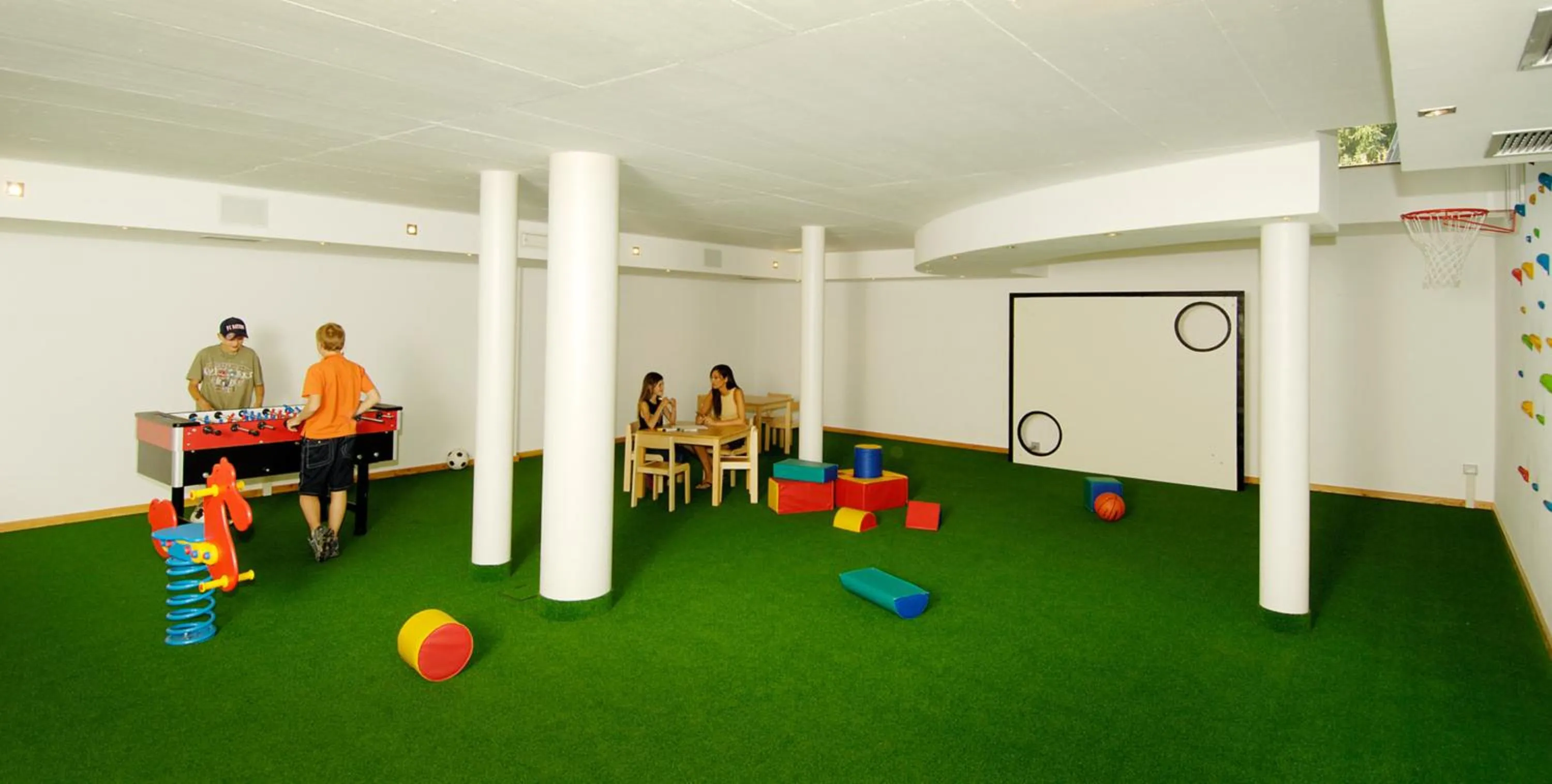 Game Room in Hotel Der Tharerwirt