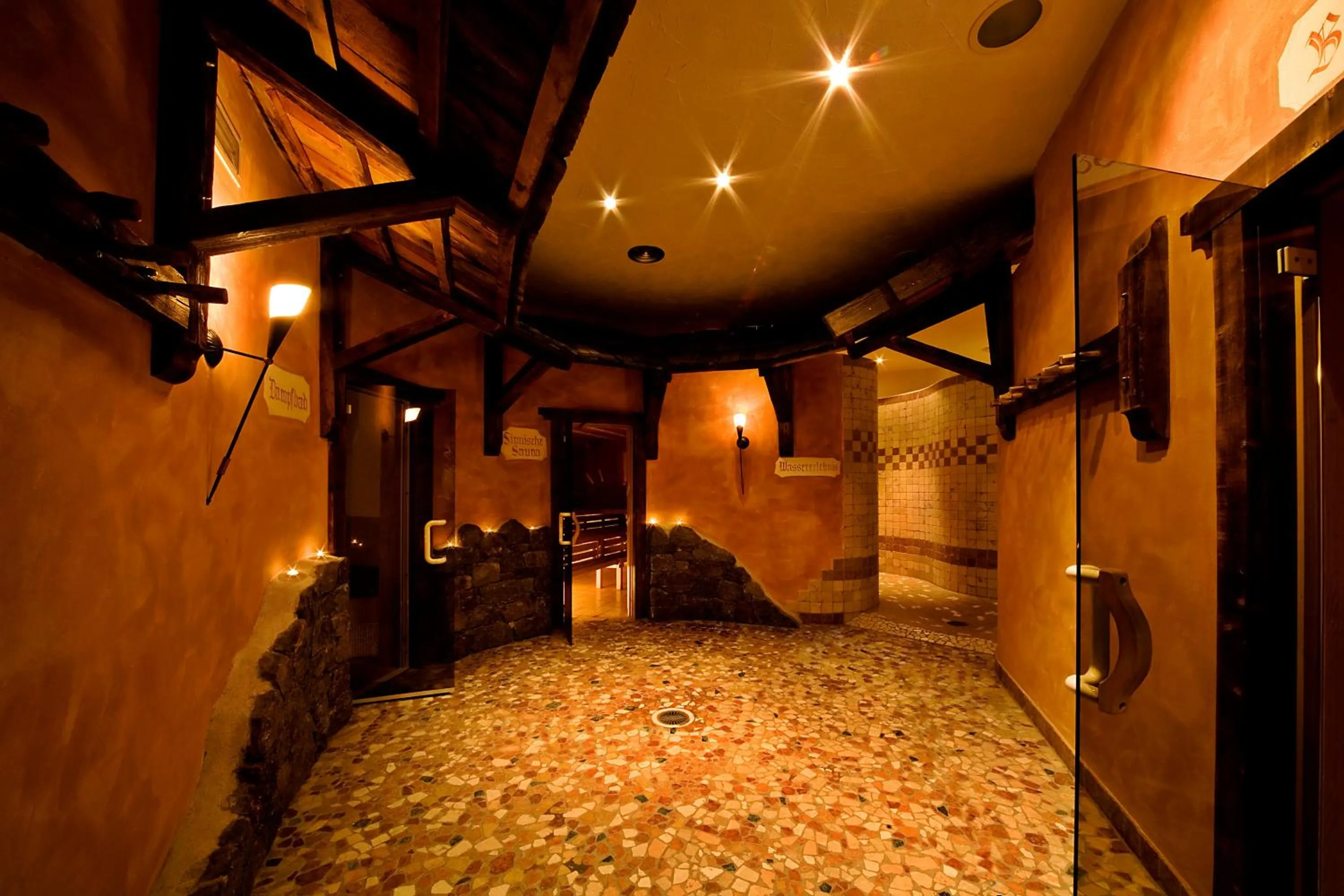 Spa and wellness centre/facilities in Hotel Der Tharerwirt