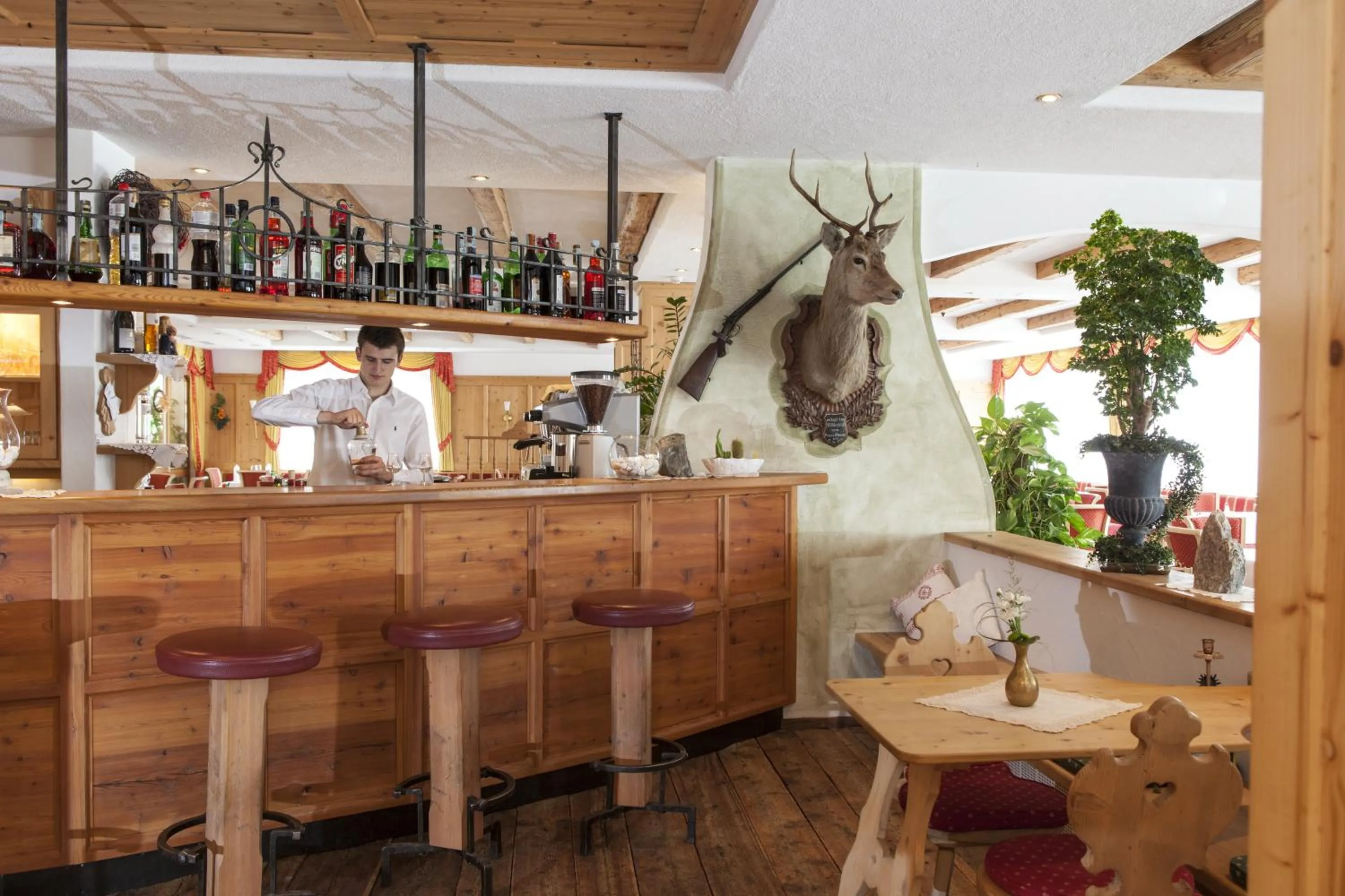 Lounge or bar in Hotel Der Tharerwirt