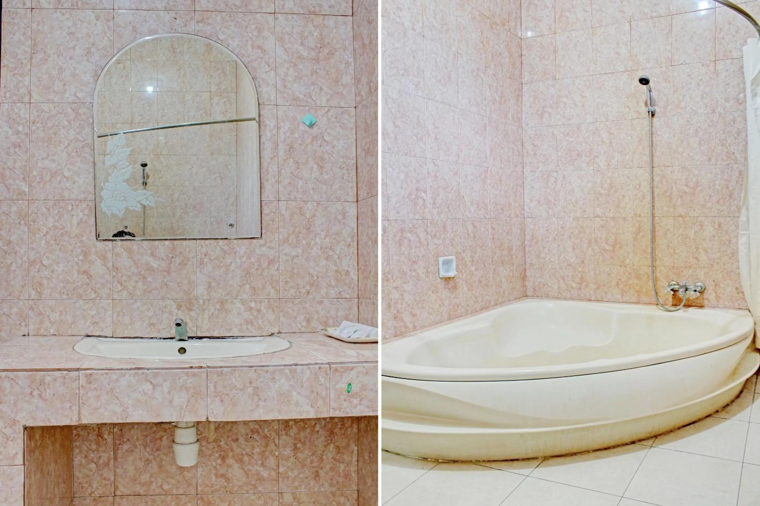 Bathroom in Capital O 90417 Hotel Batu Suli Internasional