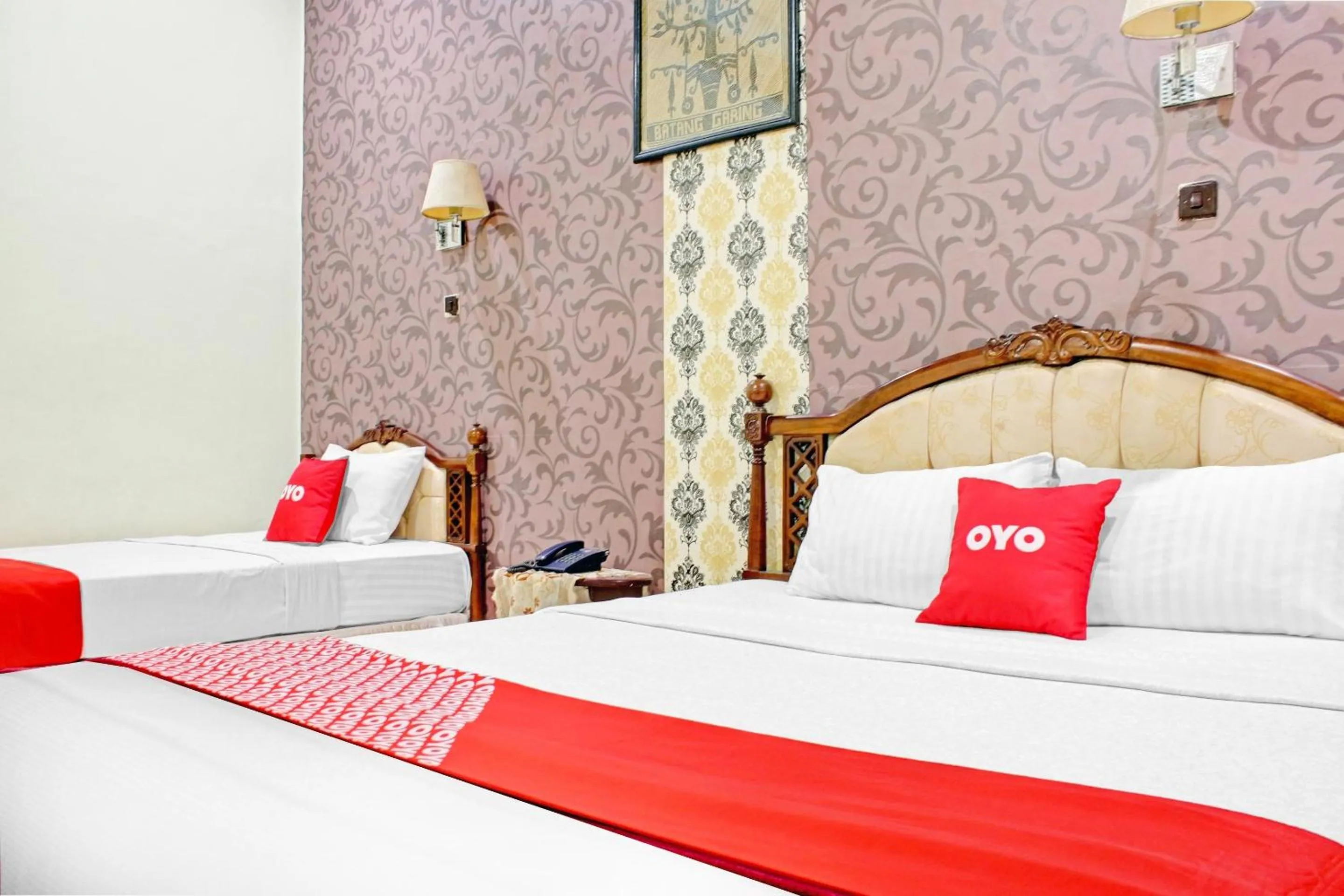 Bedroom in Capital O 90417 Hotel Batu Suli Internasional