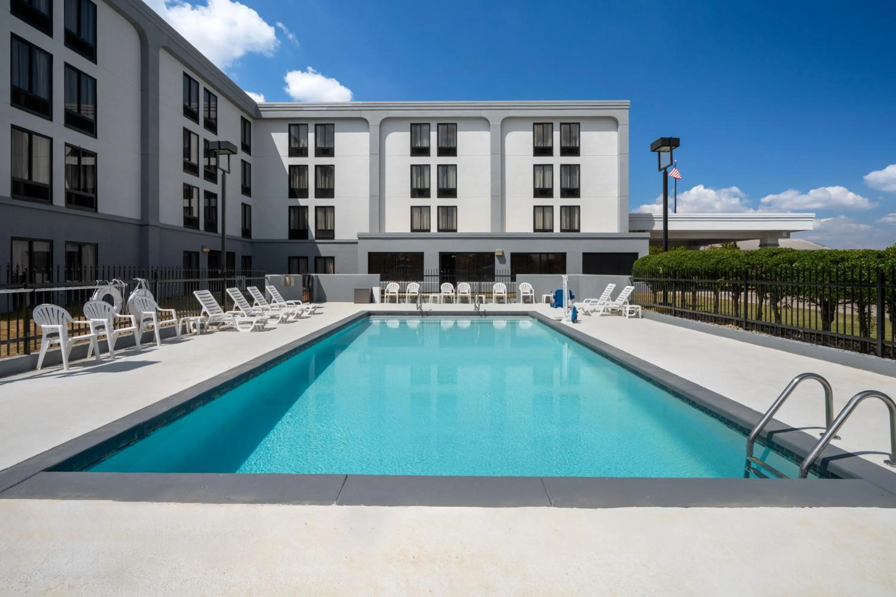 Pool view in Spark by Hilton Decatur