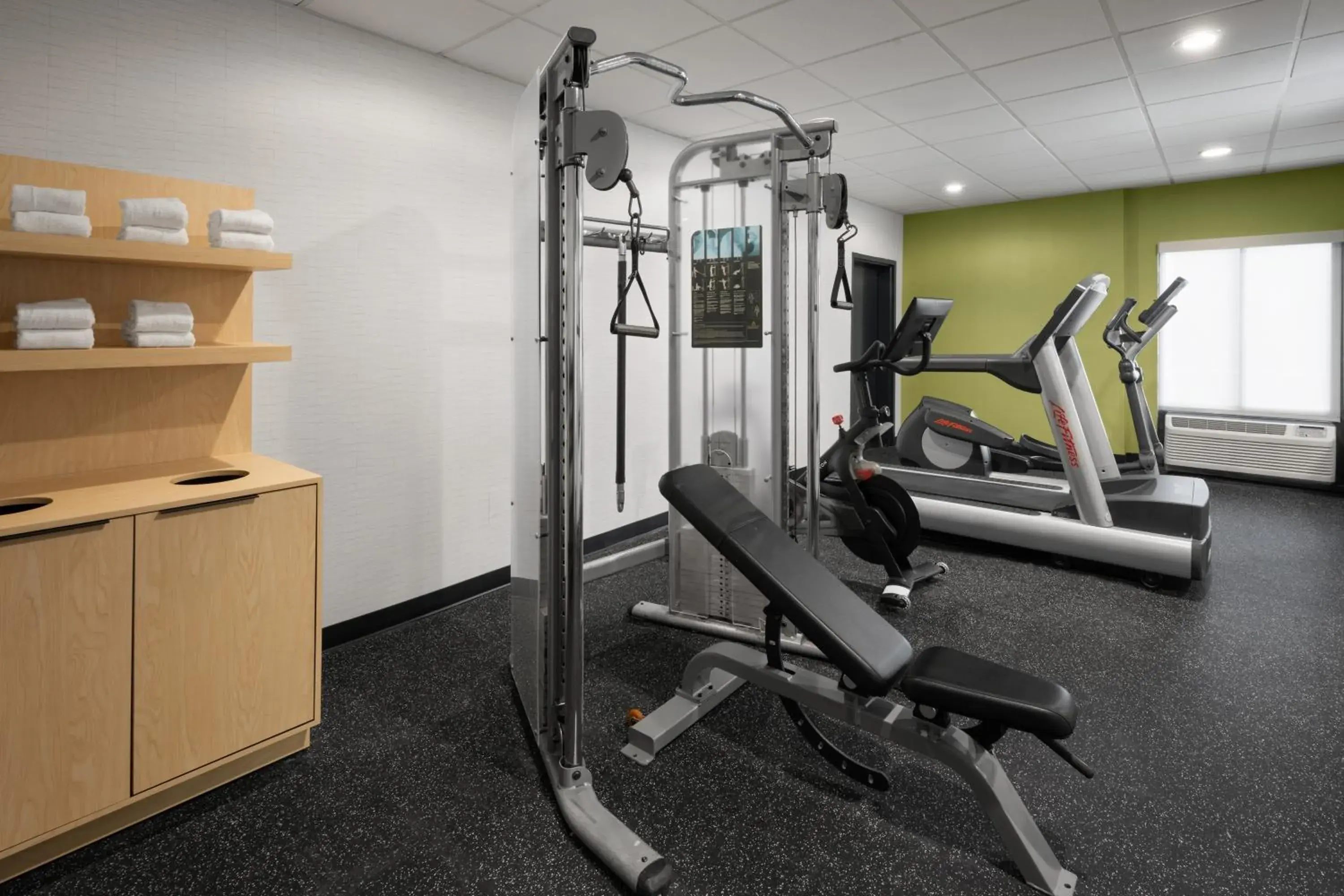Fitness centre/facilities in Spark by Hilton Decatur Fitness centre/facilities in Spark by Hilton Decatur