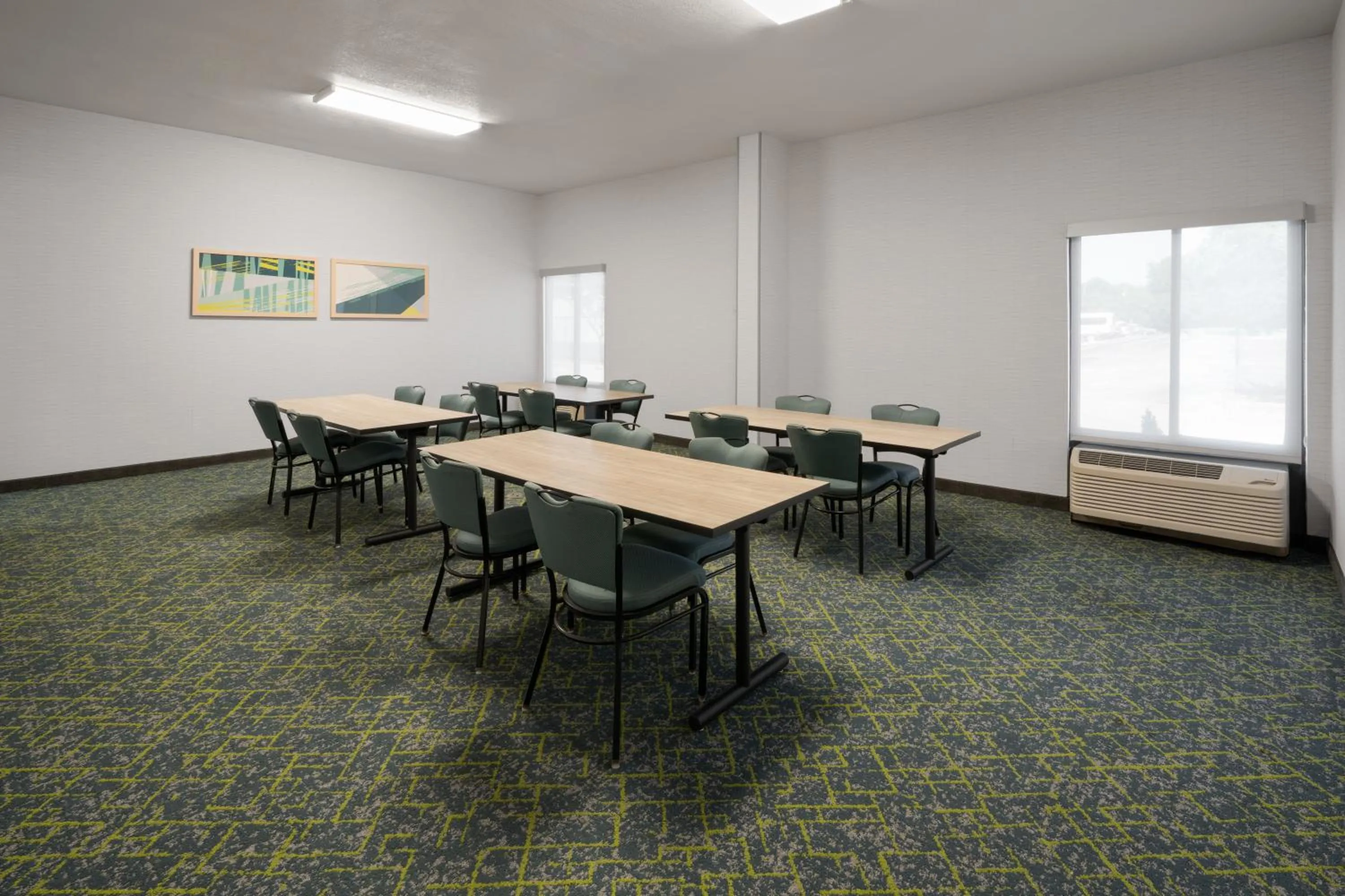 Meeting/conference room in Spark by Hilton Decatur