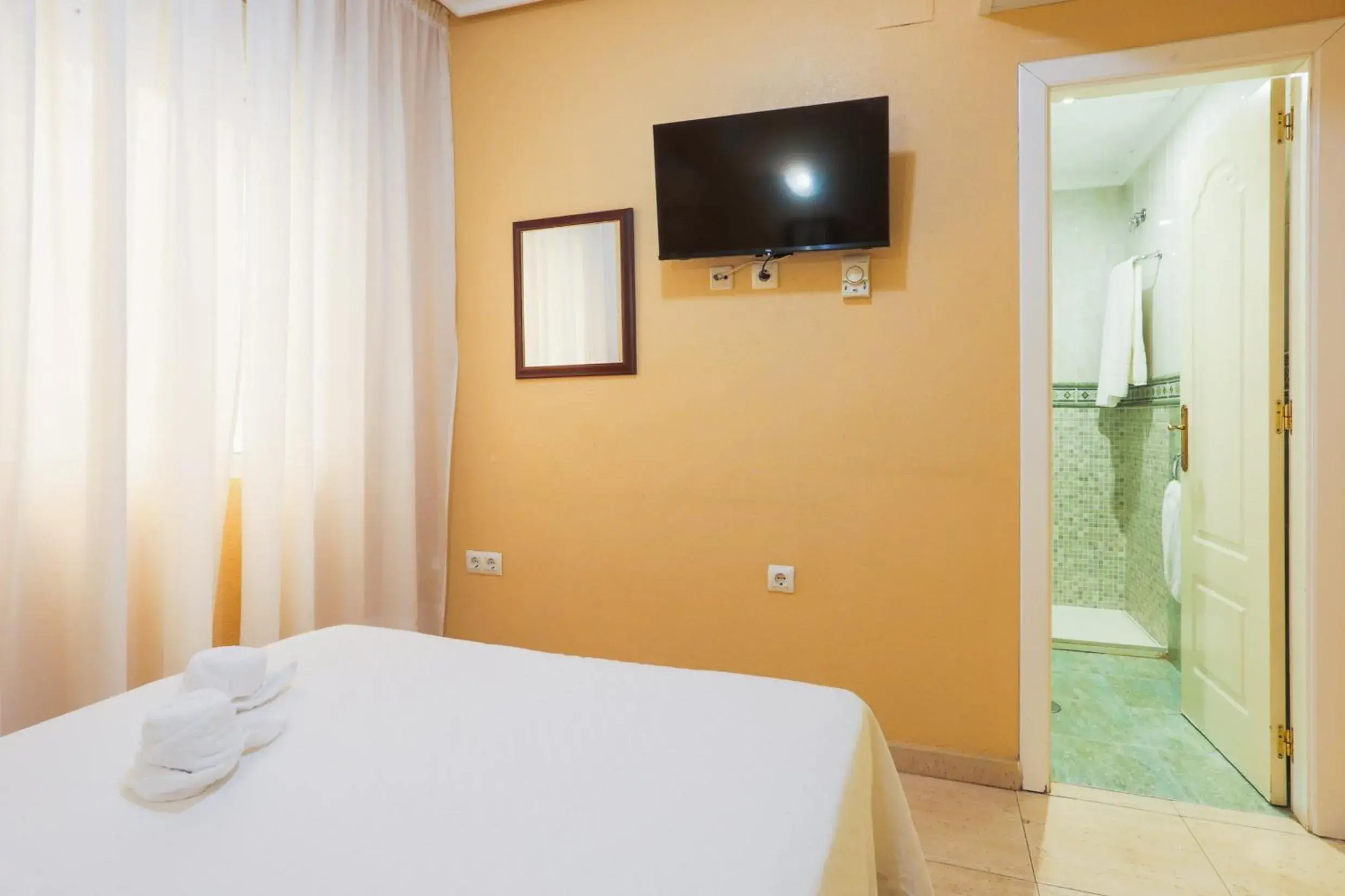 Superior Single Room in Hotel Tuto Superior Single Room in Hotel Tuto
