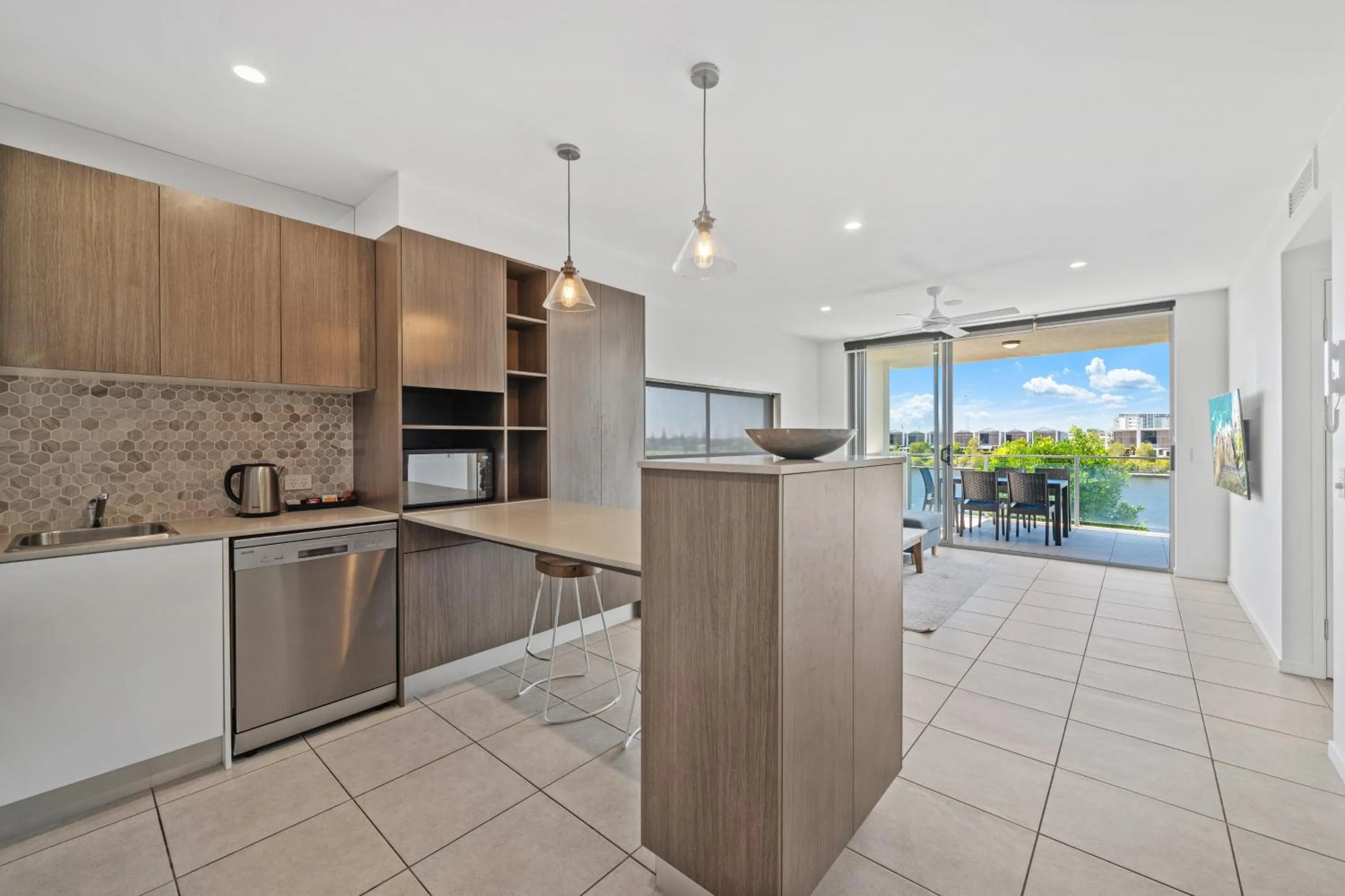 kitchen in North Shore Oceanside Kawana