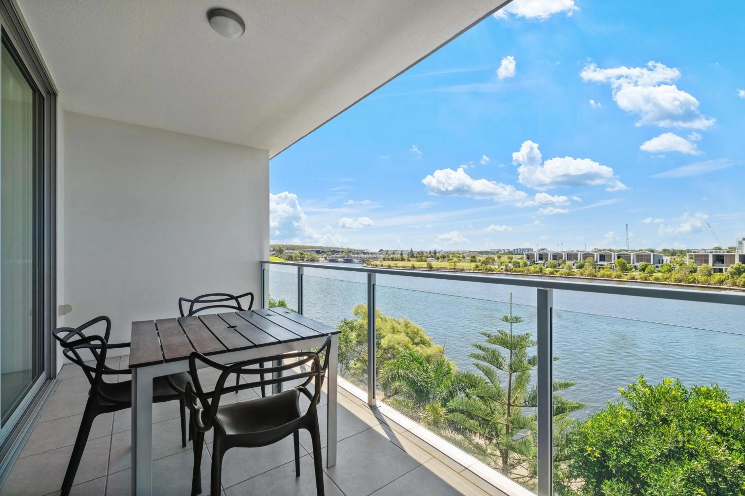 Balcony/Terrace in North Shore Oceanside Kawana