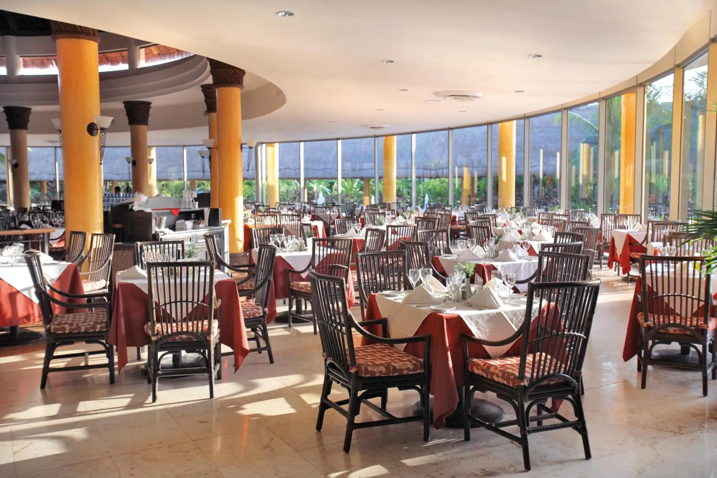 Restaurant/places to eat in Barceló Maya Tropical - All Inclusive Restaurant/places to eat in Barceló Maya Tropical - All Inclusive
