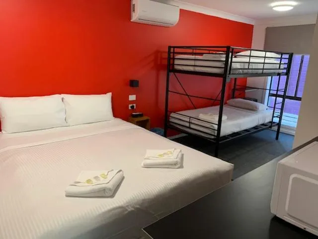 Bed in Huskisson Beach Escape