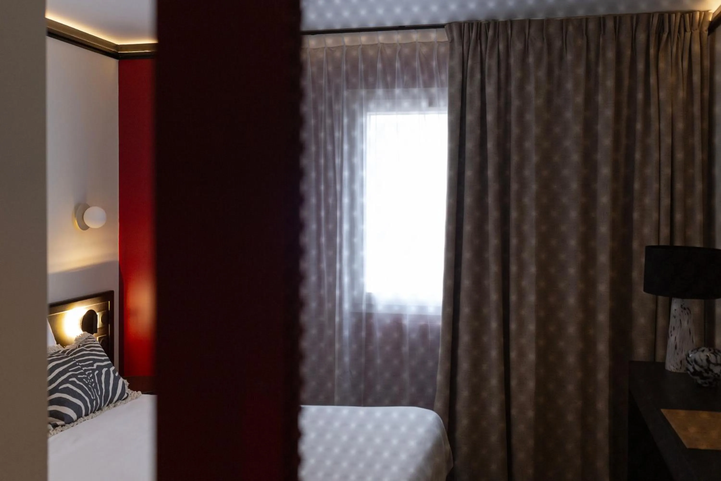 Bed in Hôtel Alliance - Proche Paris