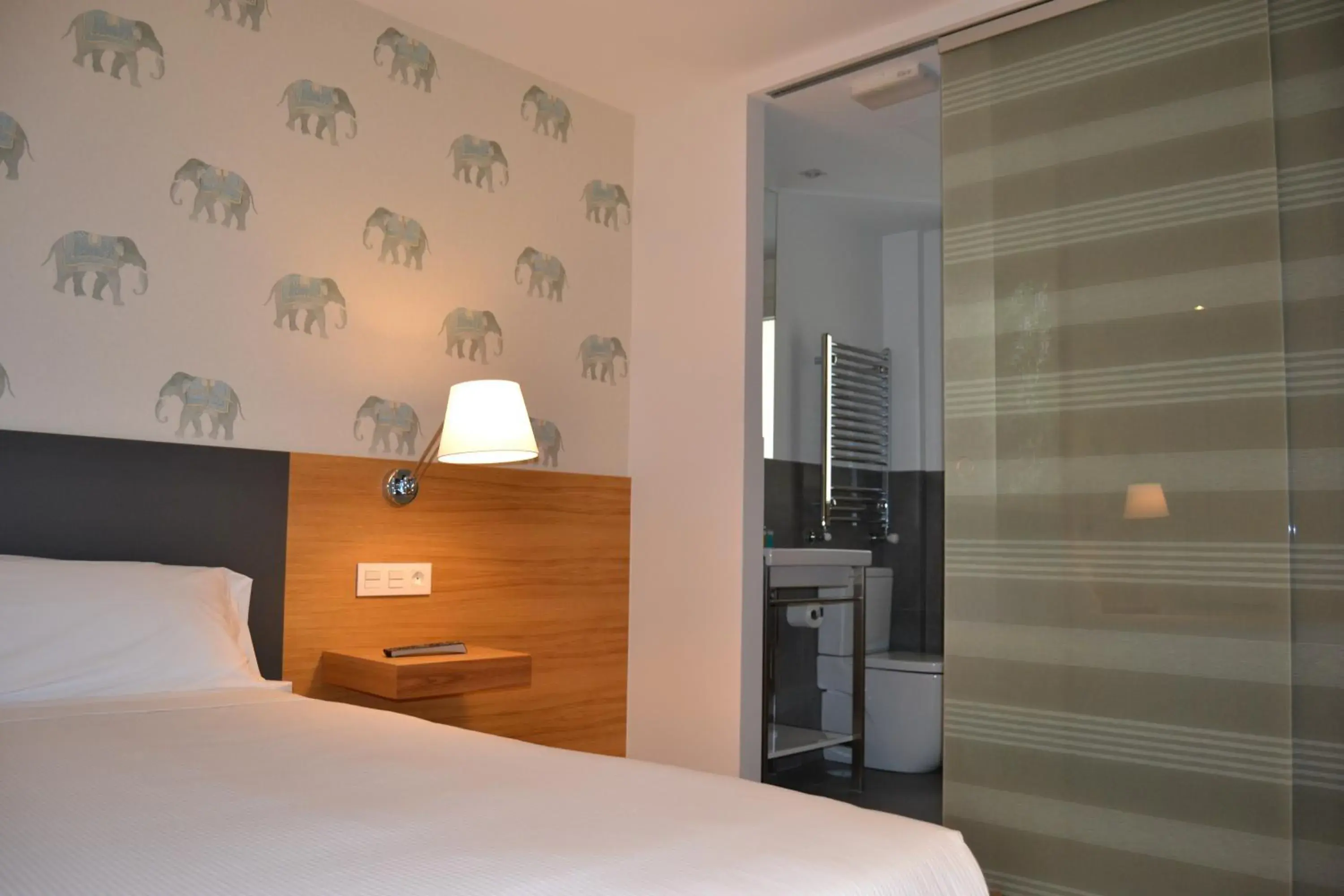 Toilet, Bed in Deniké Grupo Atalaia Toilet, Bed in Deniké Grupo Atalaia