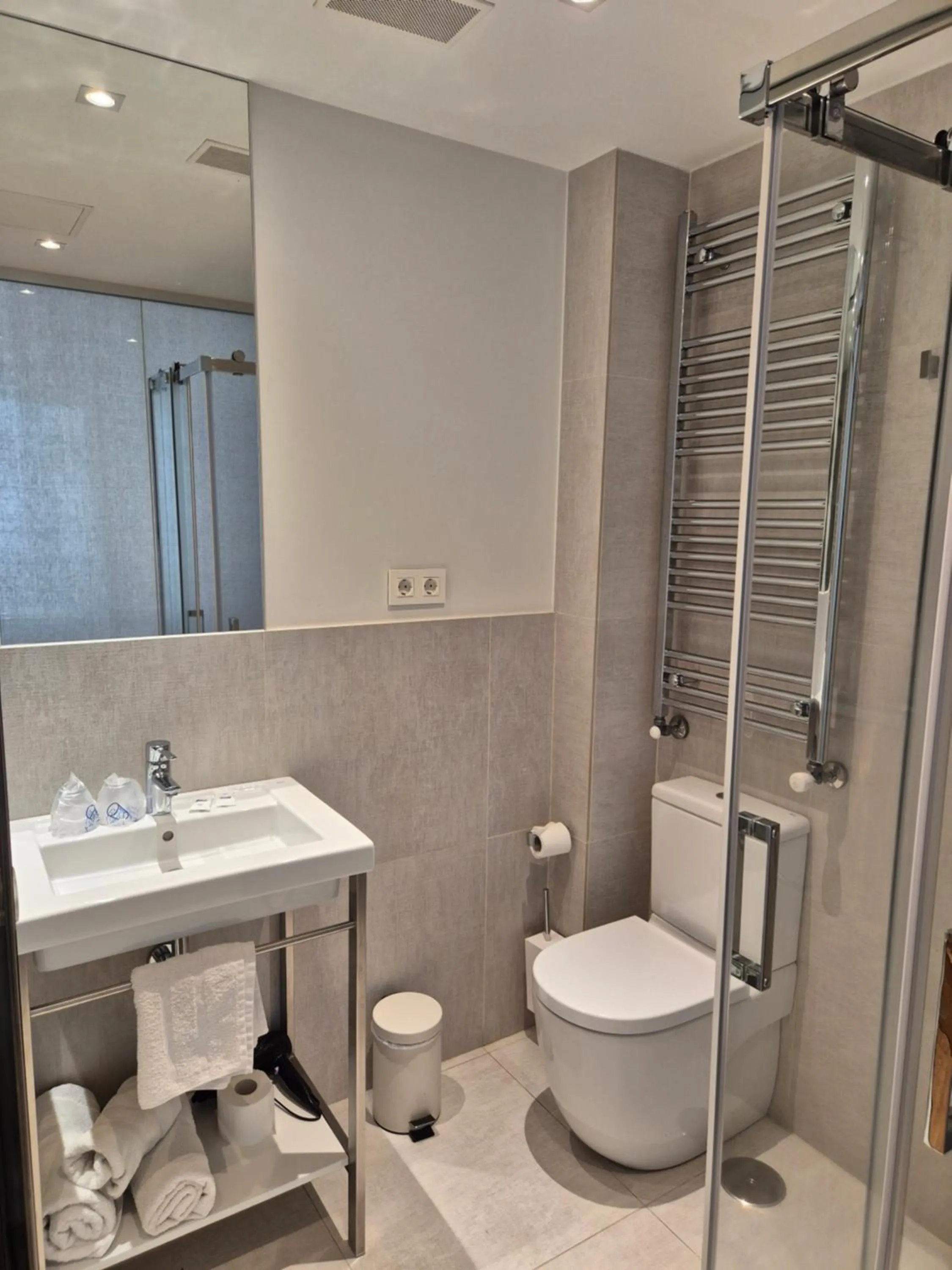 Deniké Grupo Atalaia