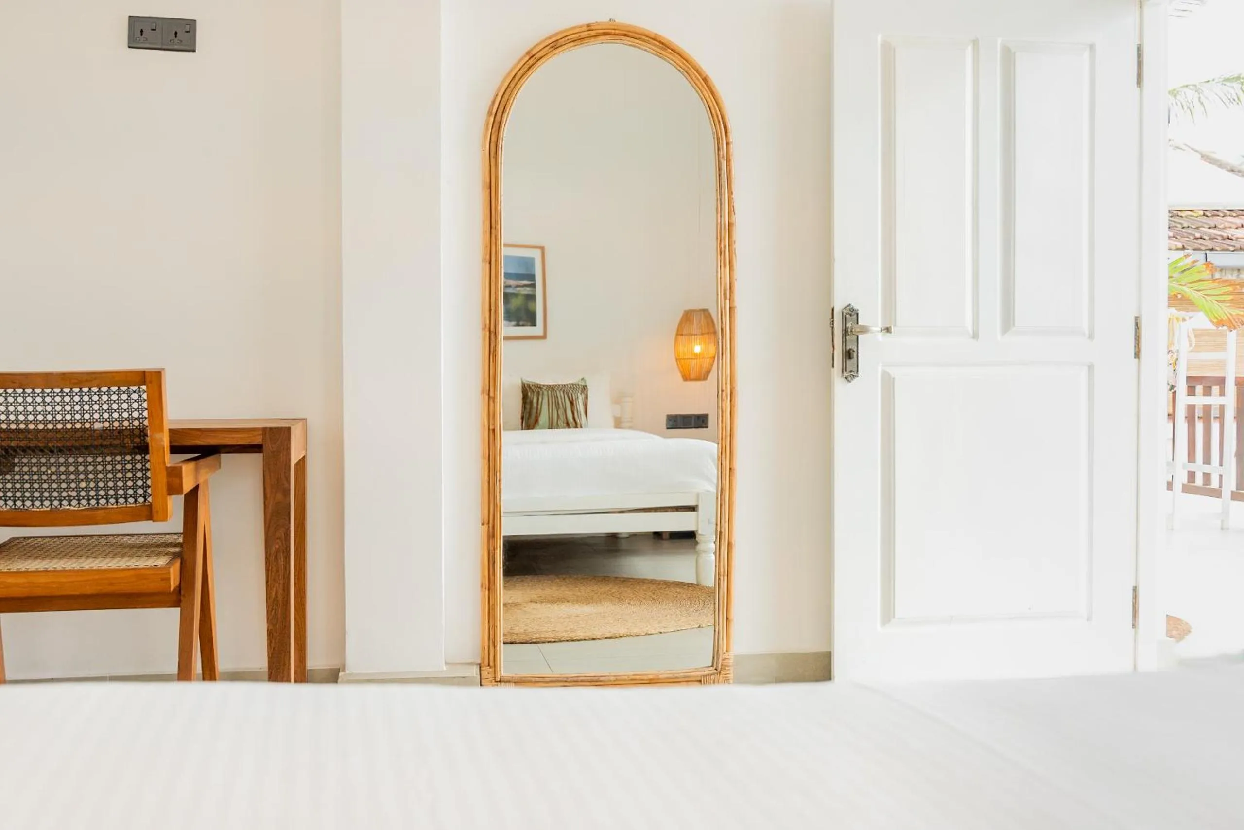 Bedroom, Bed in Lucky's Surf Camp