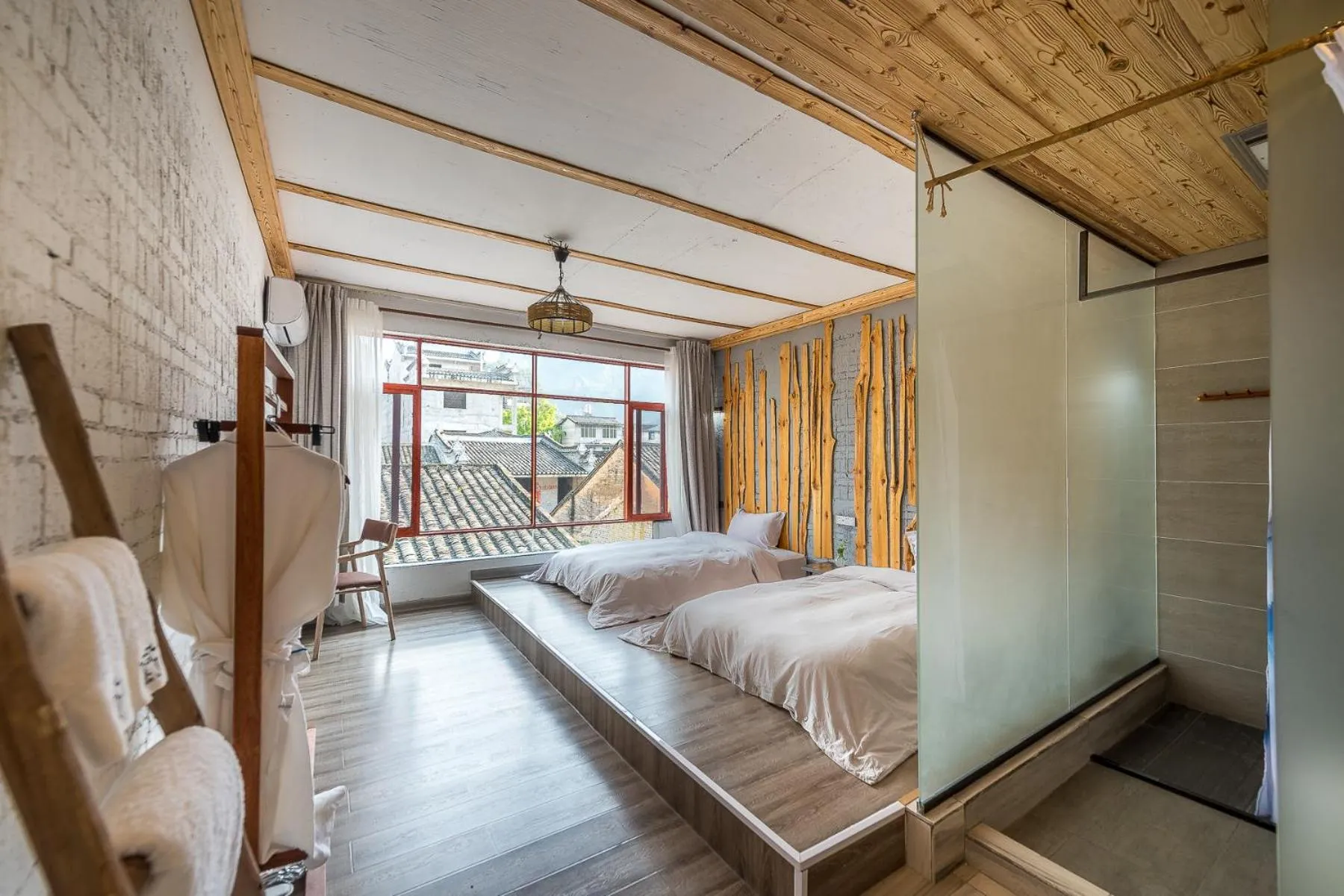 Photo of the whole room, Bed in Autumn Inn