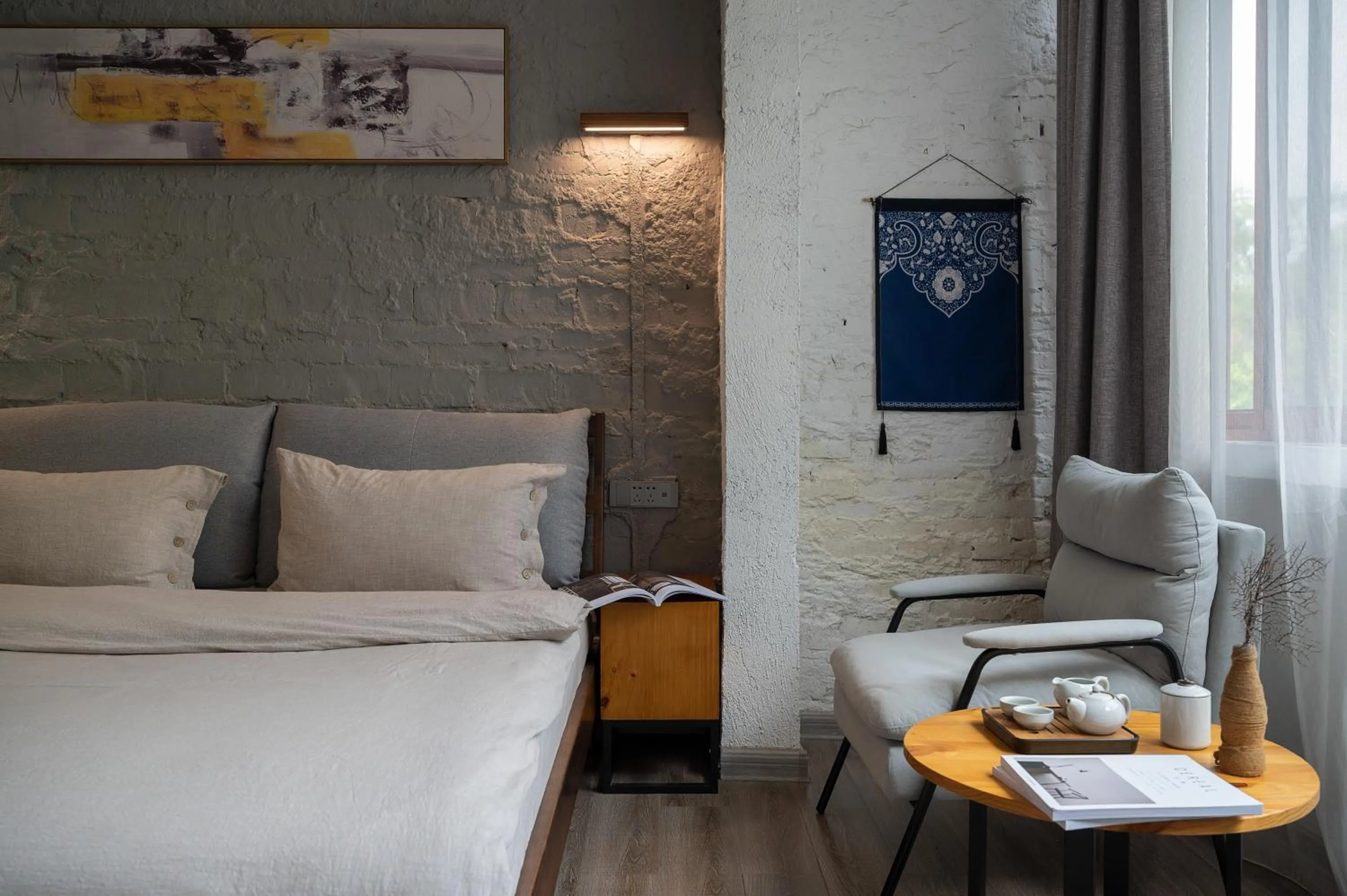 Bedroom, Bed in Autumn Inn