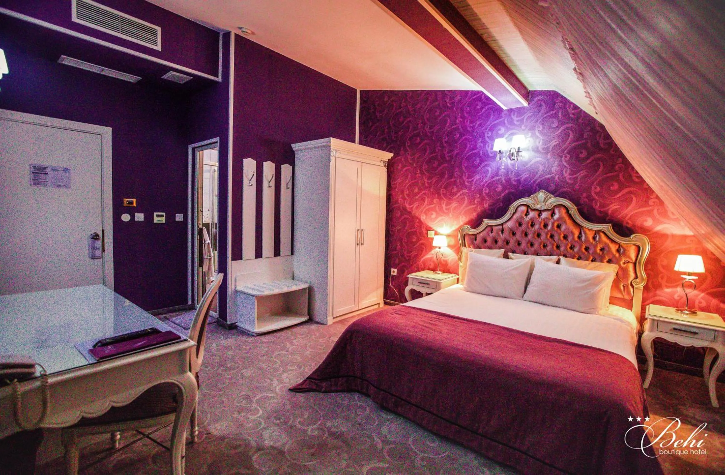 Bed in Boutique Hotel Behi