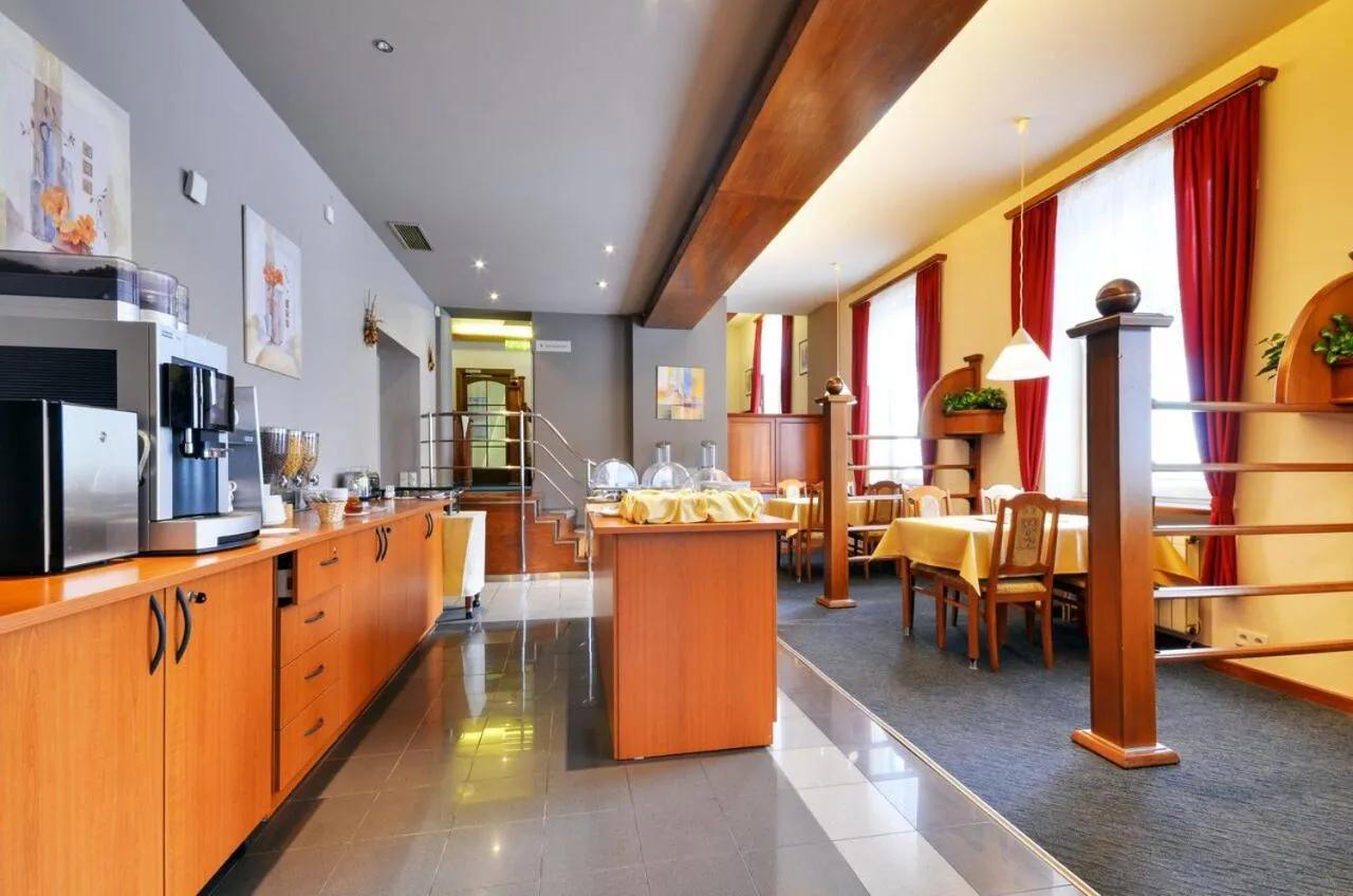 Area and facilities in Hotel Filipinum