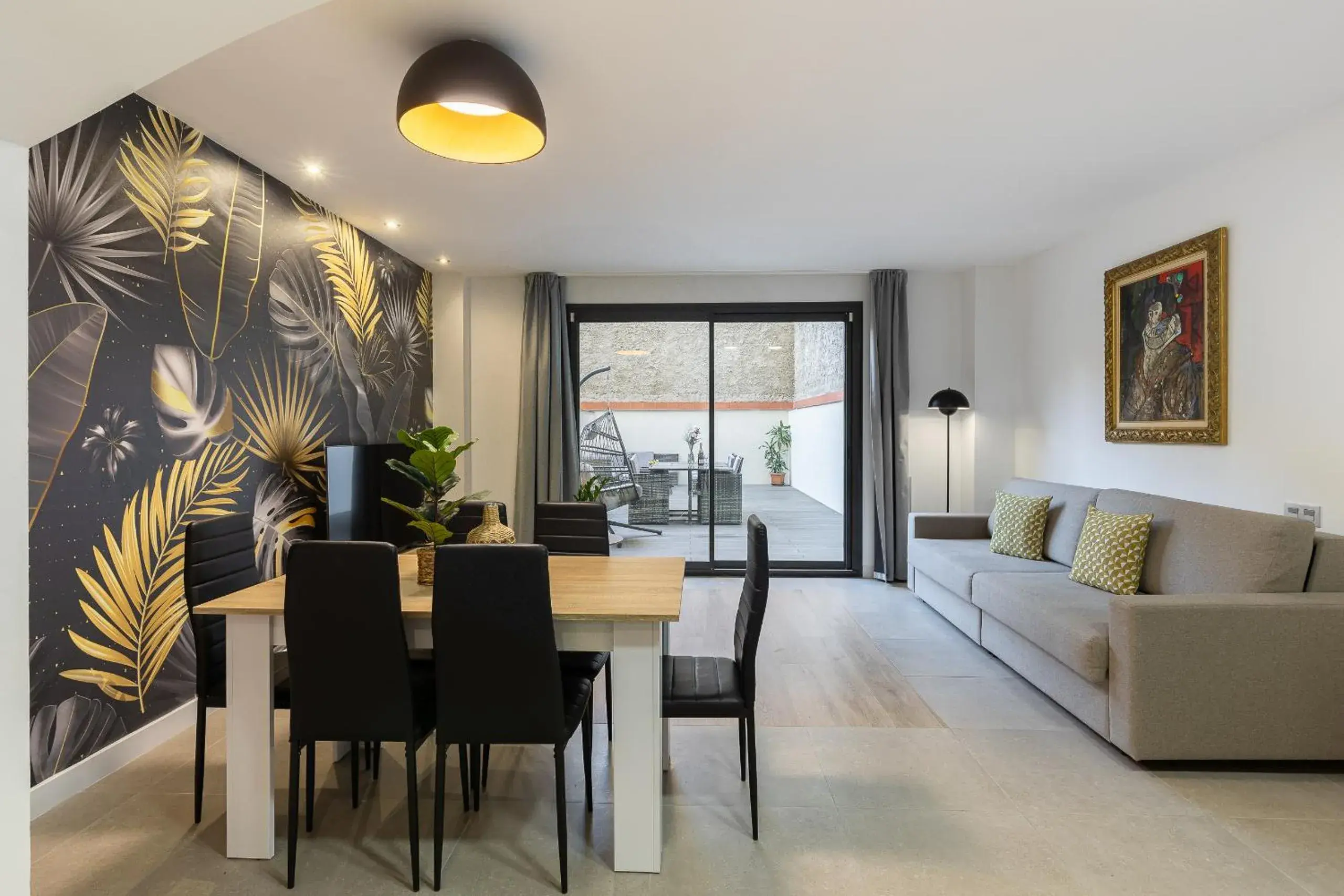 Living room in Cosmo Apartments Consell de Cent - Plaza Universitat Living room in Cosmo Apartments Consell de Cent - Plaza Universitat