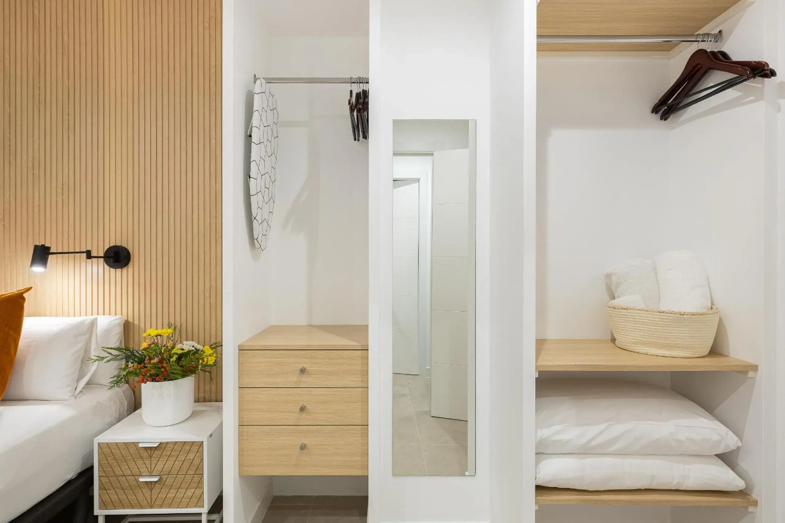 Bedroom, Bed in Cosmo Apartments Consell de Cent - Plaza Universitat Bedroom, Bed in Cosmo Apartments Consell de Cent - Plaza Universitat